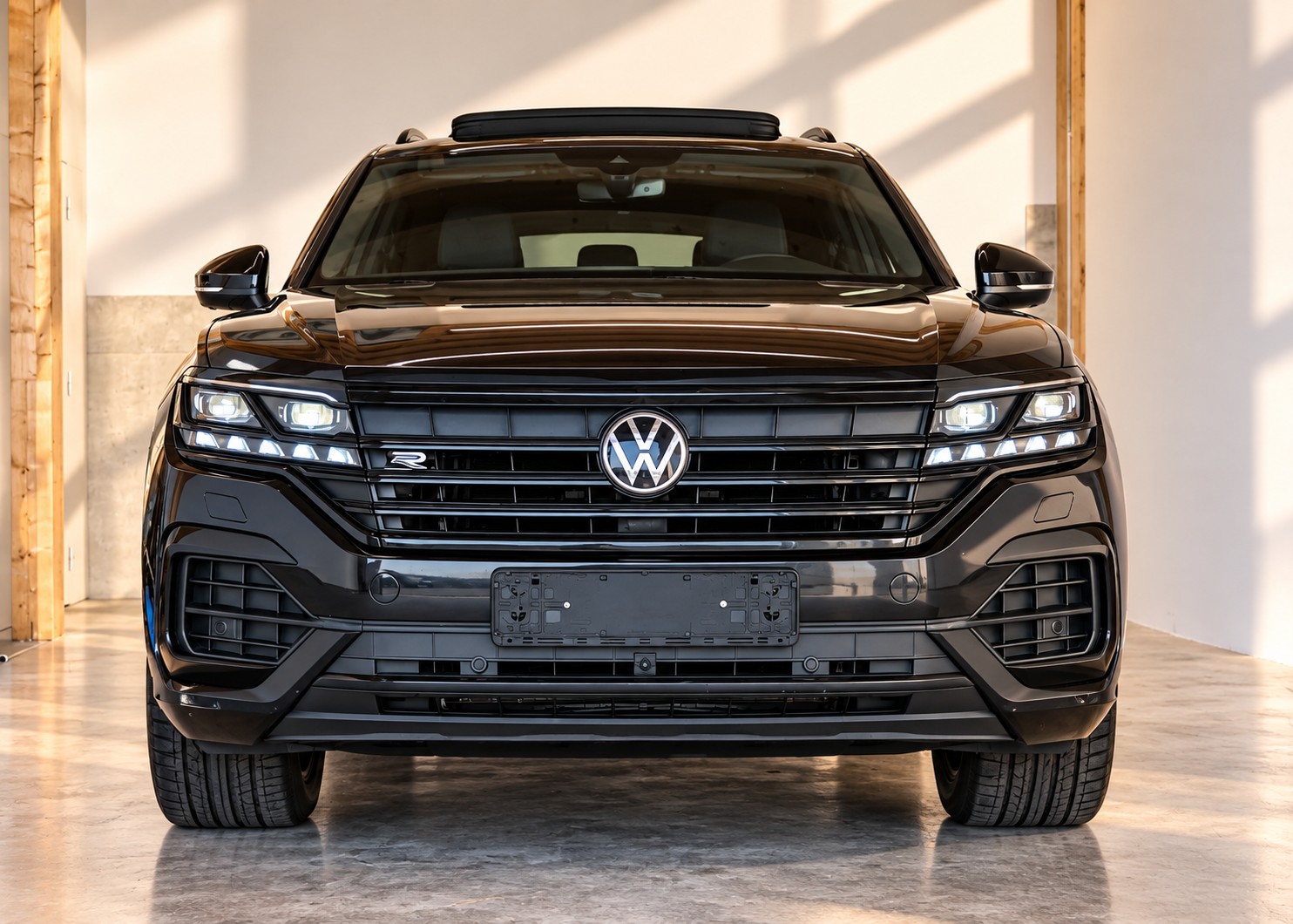 VW Touareg 3.0 TDI R Line Tiptronic-image-1