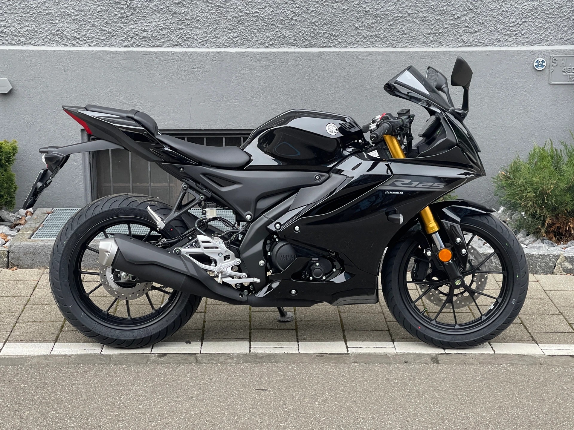 YAMAHA R125 2026-image-14