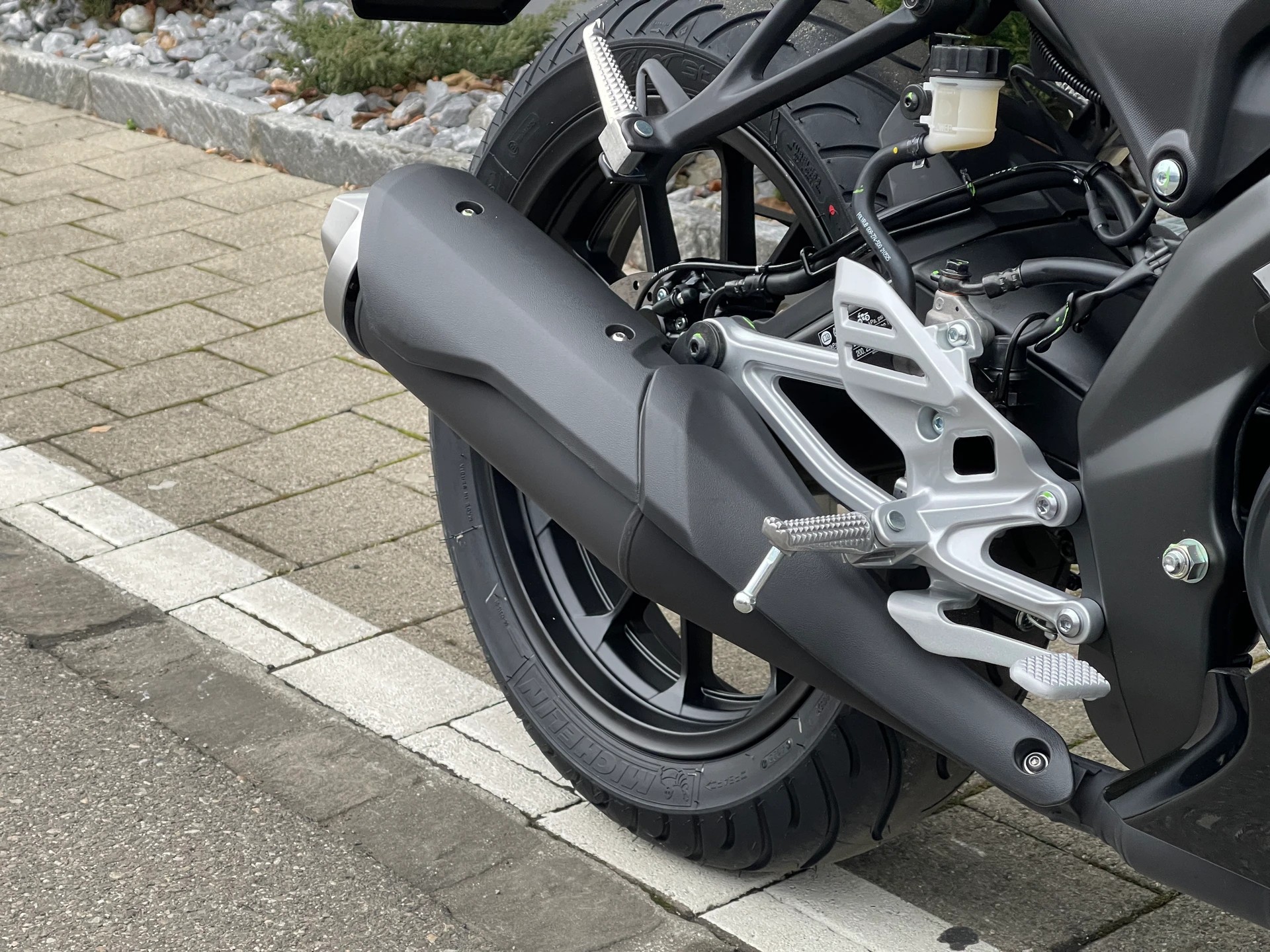 YAMAHA R125 2026-image-12