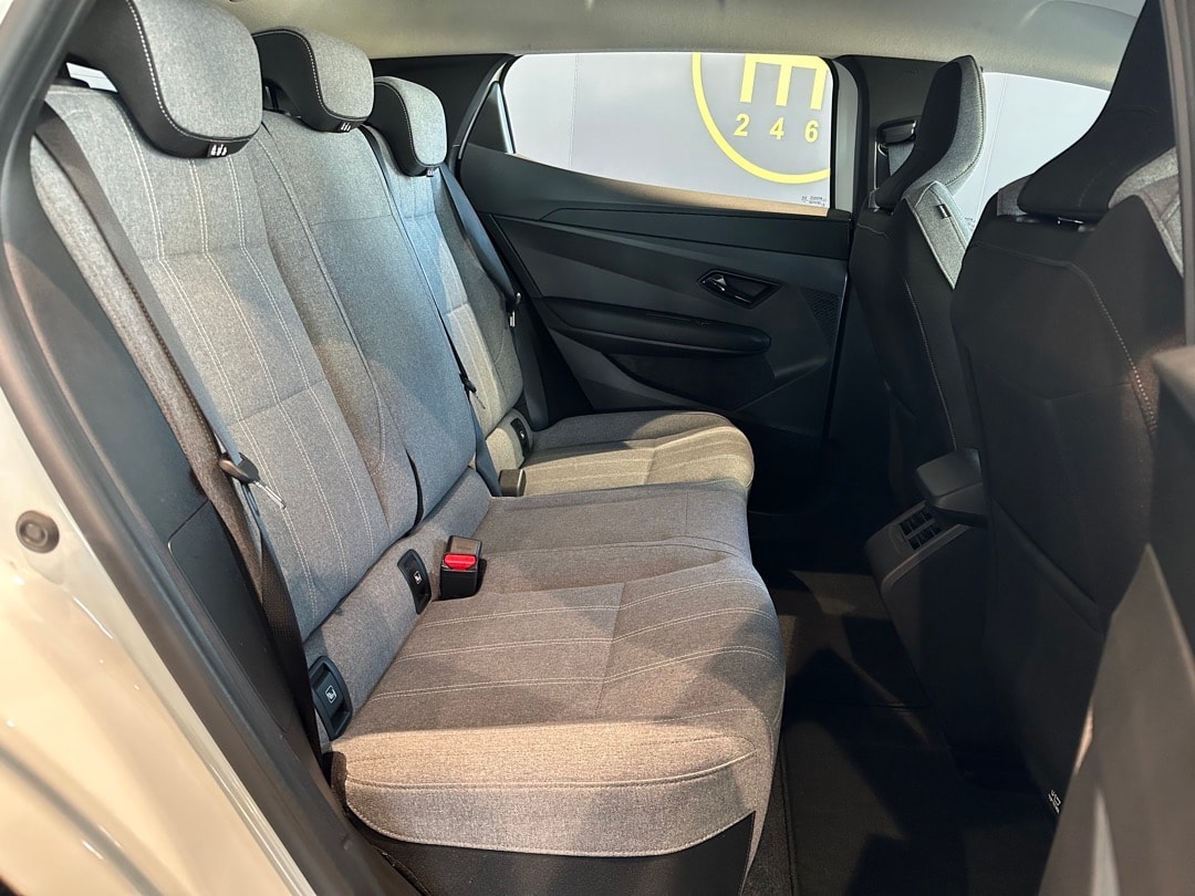RENAULT Mégane E-TECH Equlibre-image-16