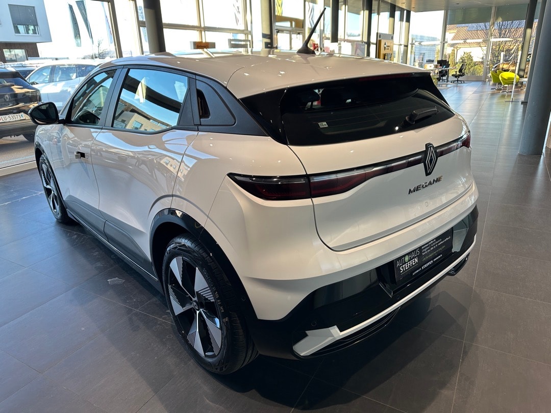 RENAULT Mégane E-TECH Equlibre-image-3