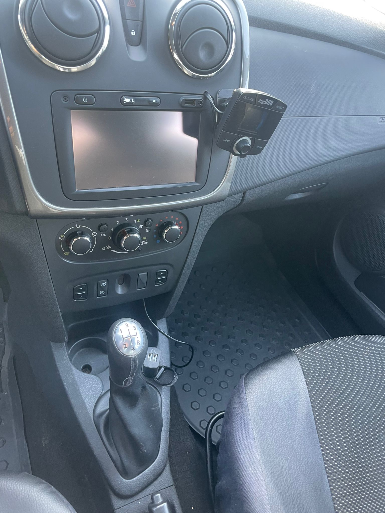 DACIA Sandero Tce 90-image-4