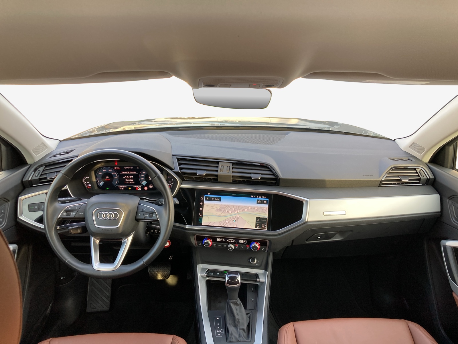 AUDI Q3 45 TFSI e S-tronic-image-9