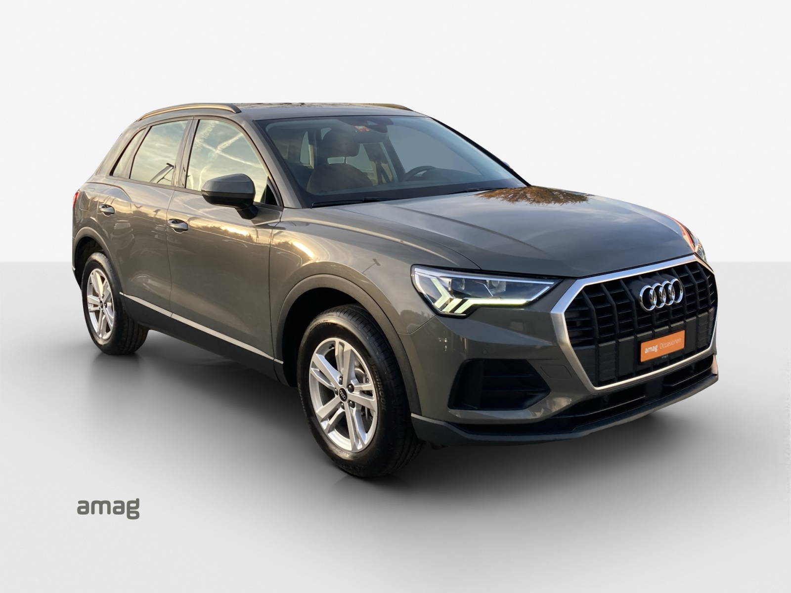 AUDI Q3 45 TFSI e S-tronic-image-6