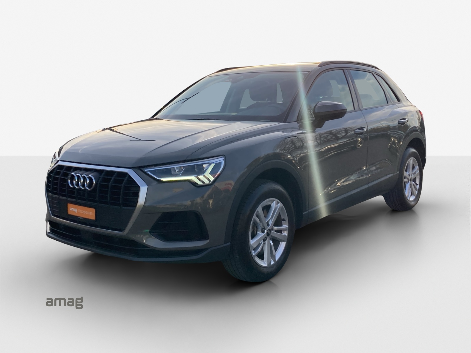 AUDI Q3 45 TFSI e S-tronic-image-0