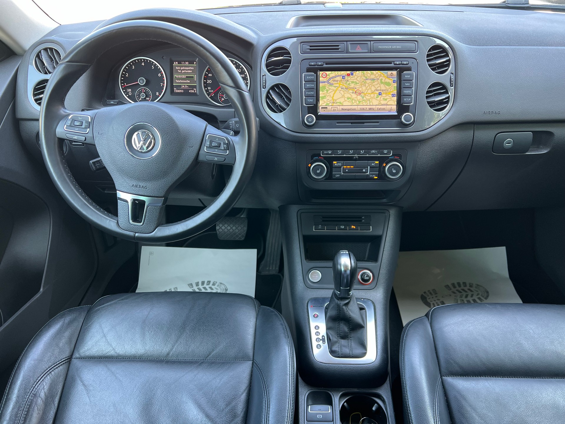 VW Tiguan 2.0 TSI Sport&Style 4Motion DSG Ledersitze-image-9