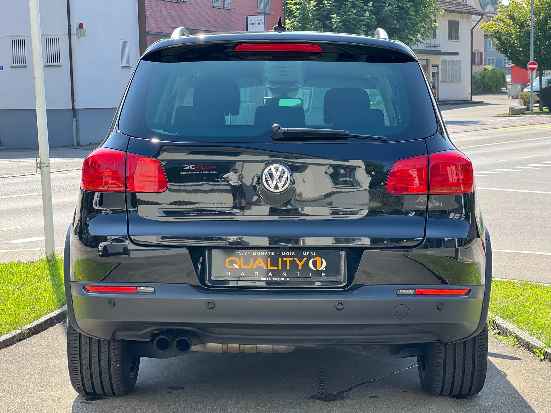 VW Tiguan 2.0 TSI Sport&Style 4Motion DSG Ledersitze-image-7