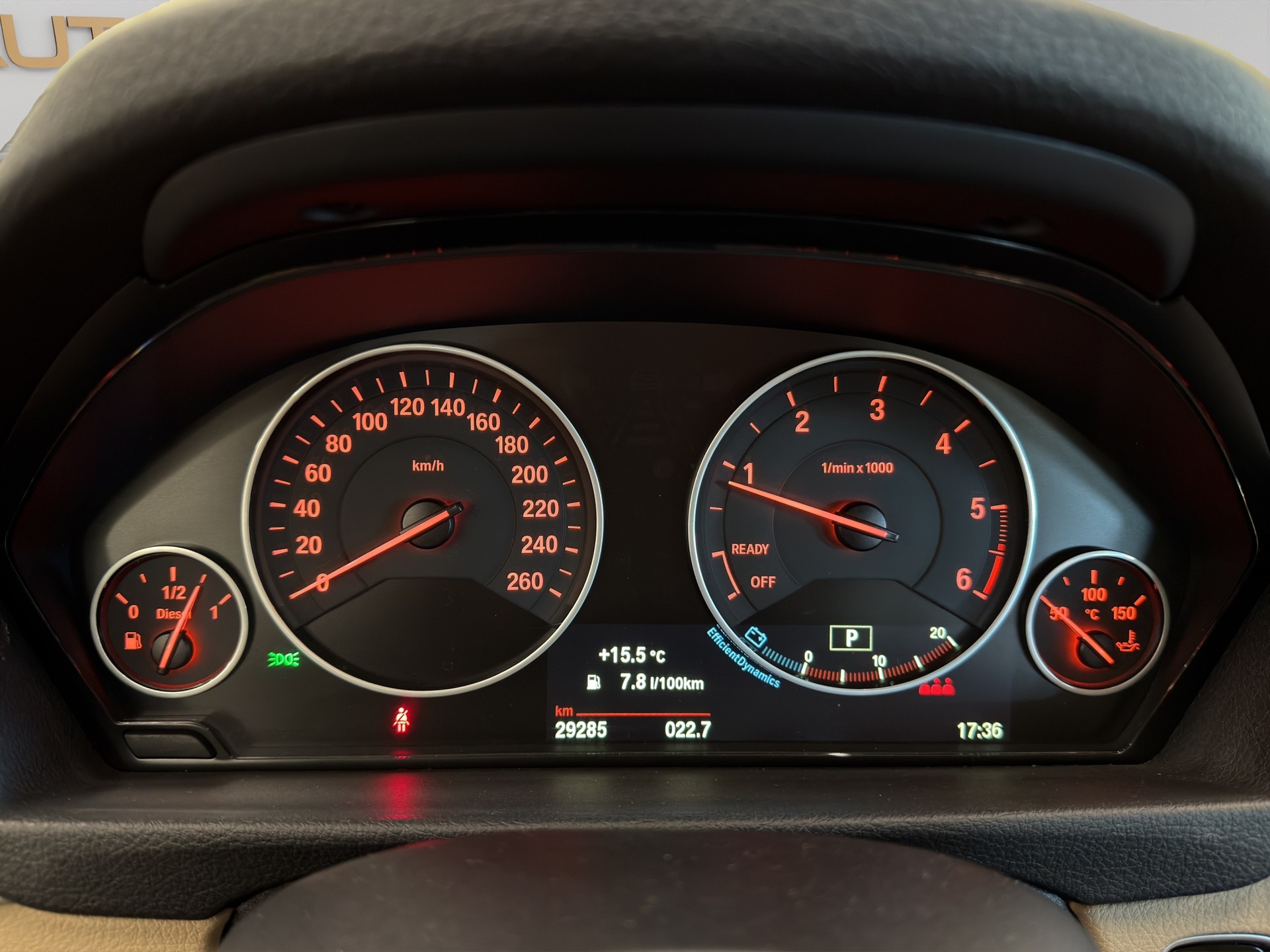 BMW 320d Steptronic Luxury-Line-image-18