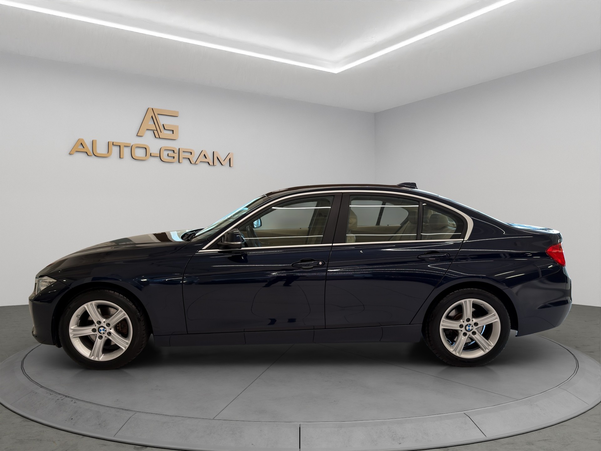 BMW 320d Steptronic Luxury-Line-image-1