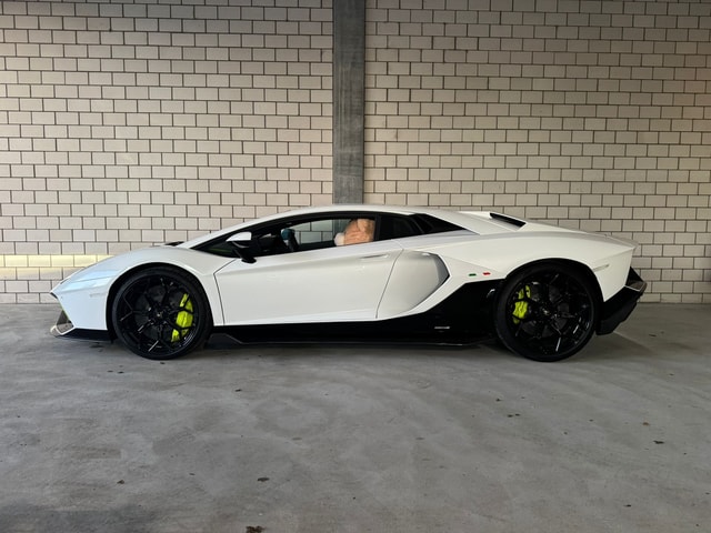 Lamborghini Aventador LP780-4 Coupé E-Gear ULTIMAE "1 of 350"