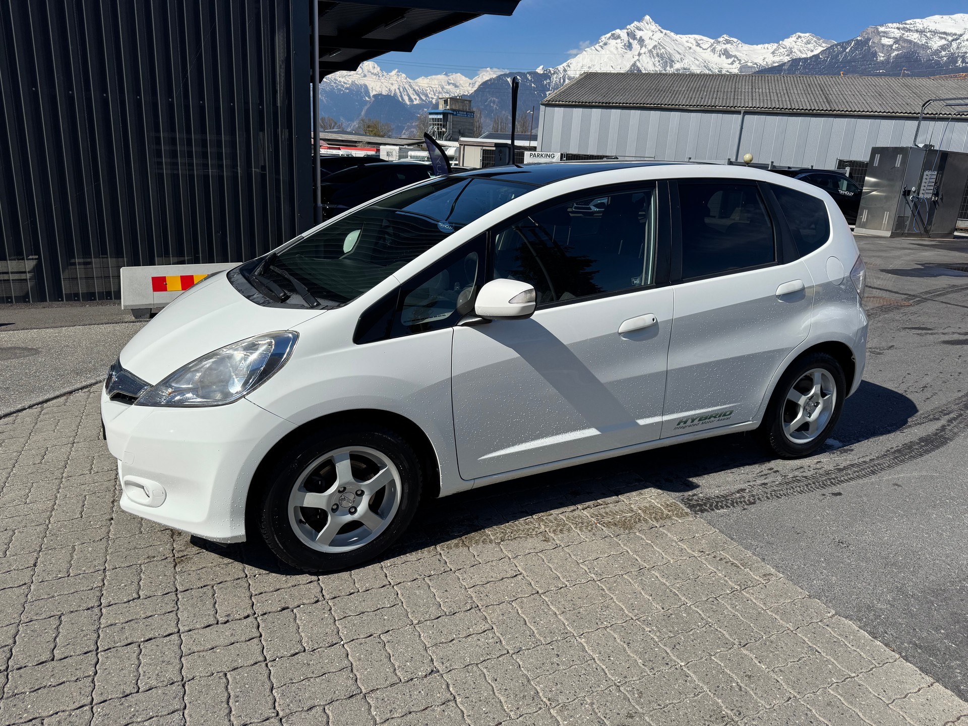 HONDA Jazz 1.3i Hybrid Exclusive CVT-image-3
