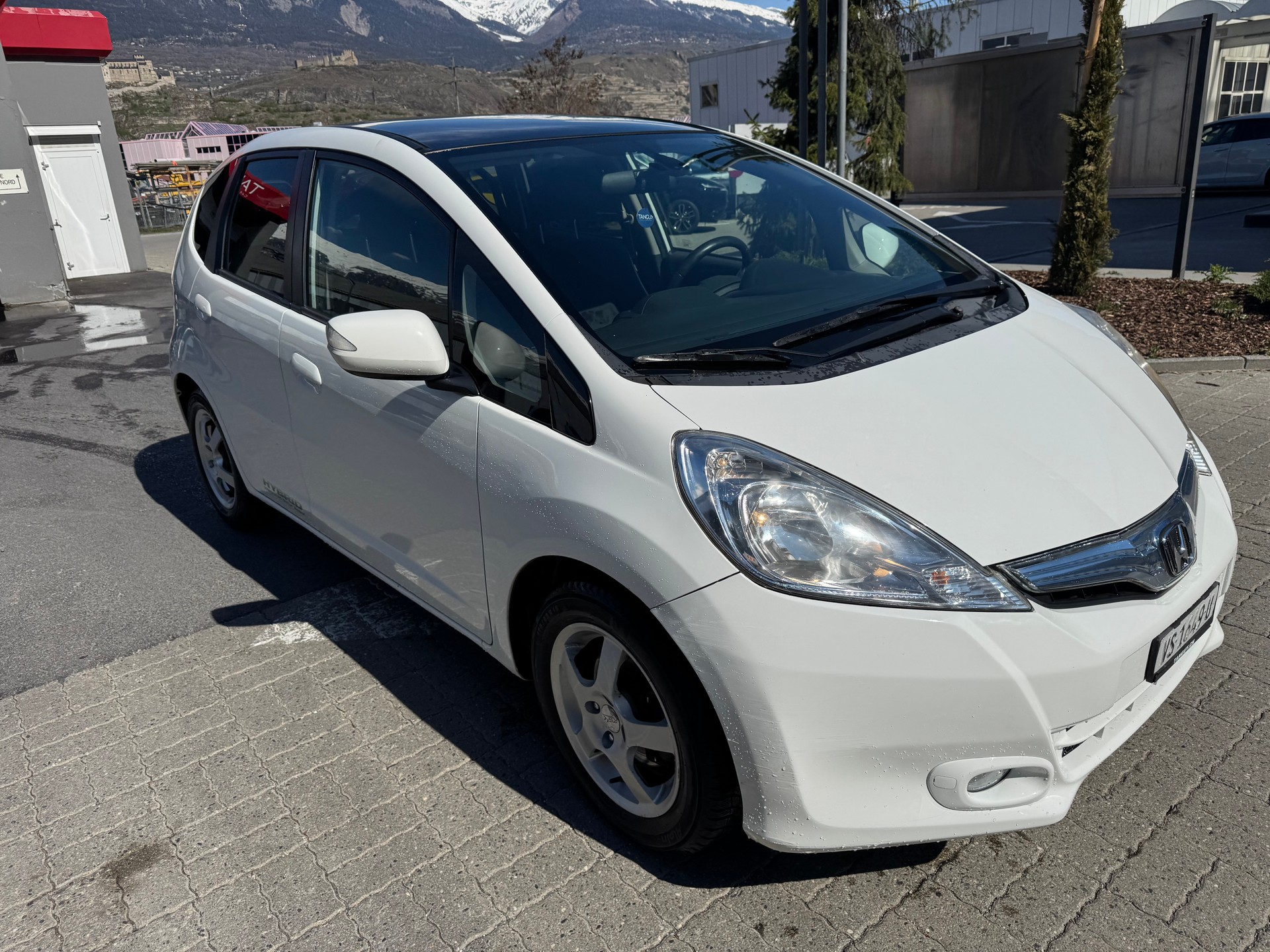 HONDA Jazz 1.3i Hybrid Exclusive CVT-image-1