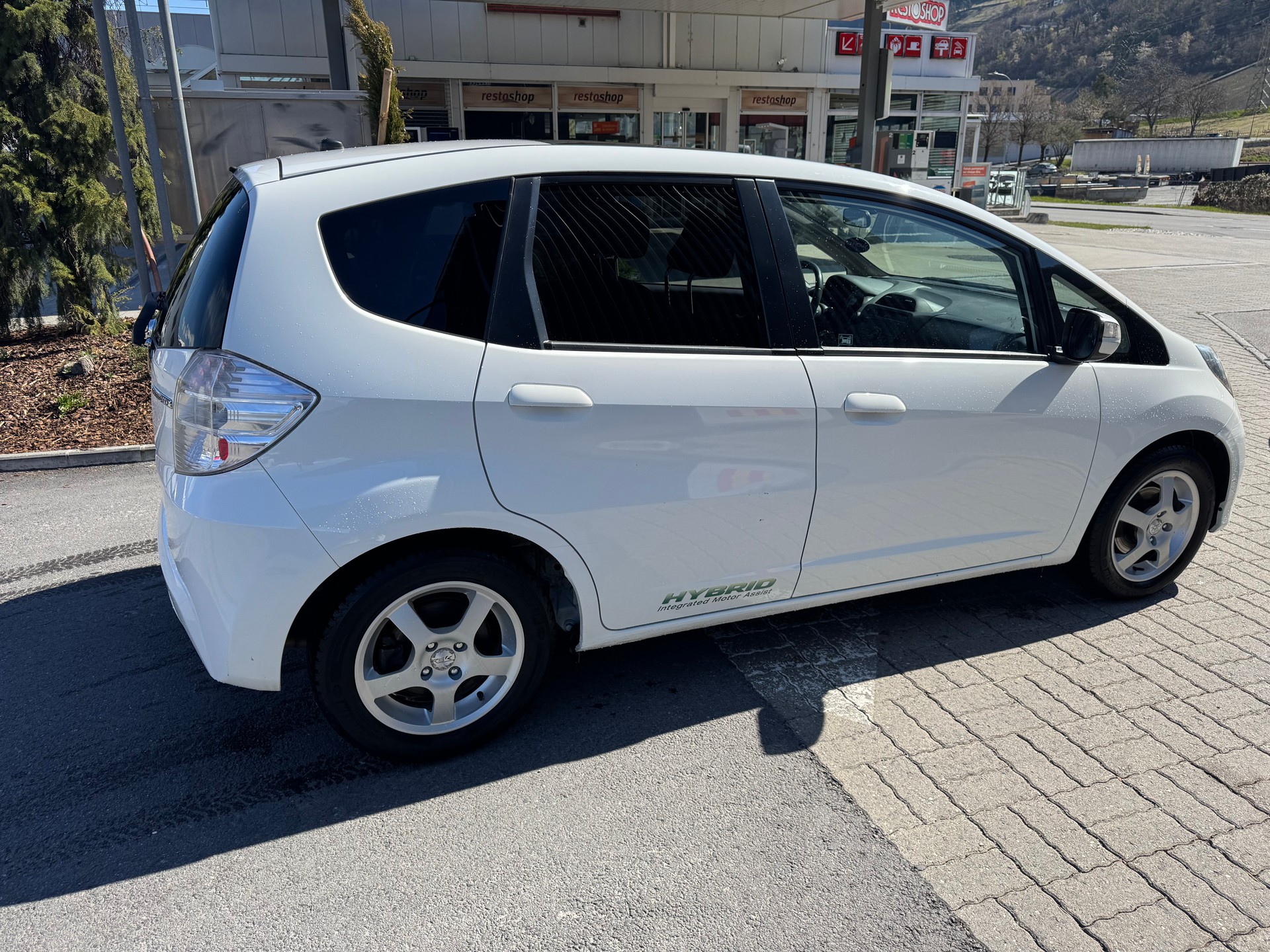 HONDA Jazz 1.3i Hybrid Exclusive CVT-image-2
