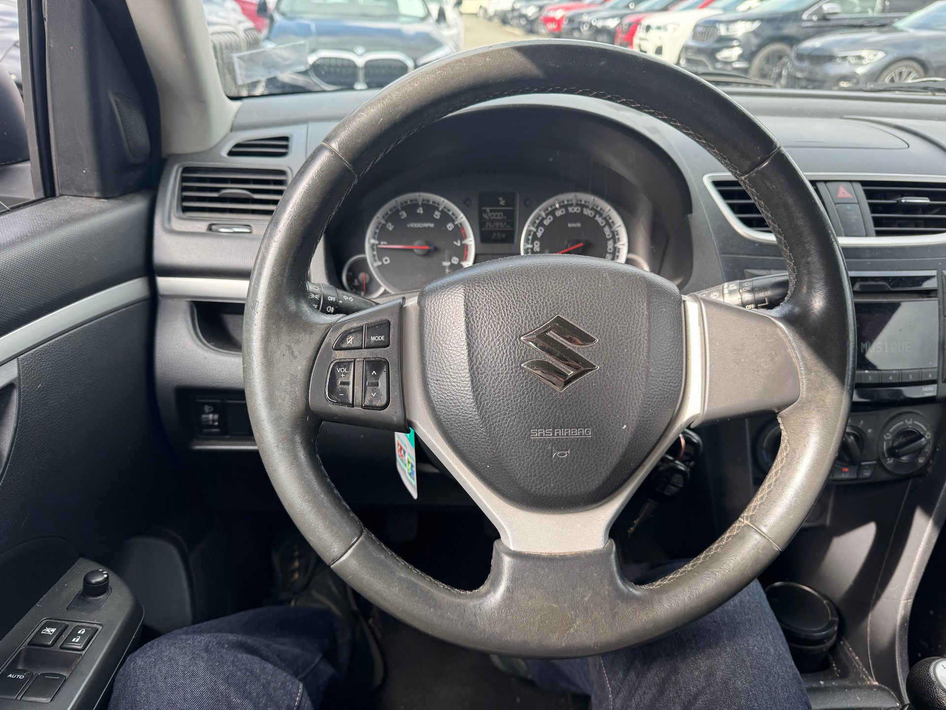 SUZUKI Swift 1.2i 16V GL-image-11