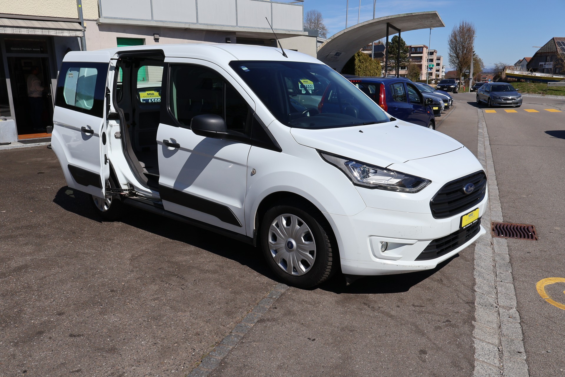 FORD Transit Connect Van T200 1.5 Eco Blue Ambiente-image-1