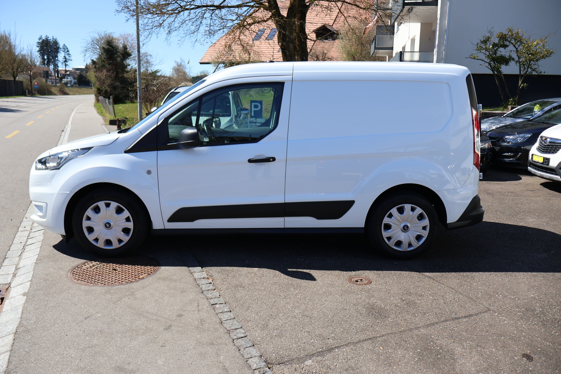 FORD Transit Connect Van T200 1.5 Eco Blue Ambiente-image-4
