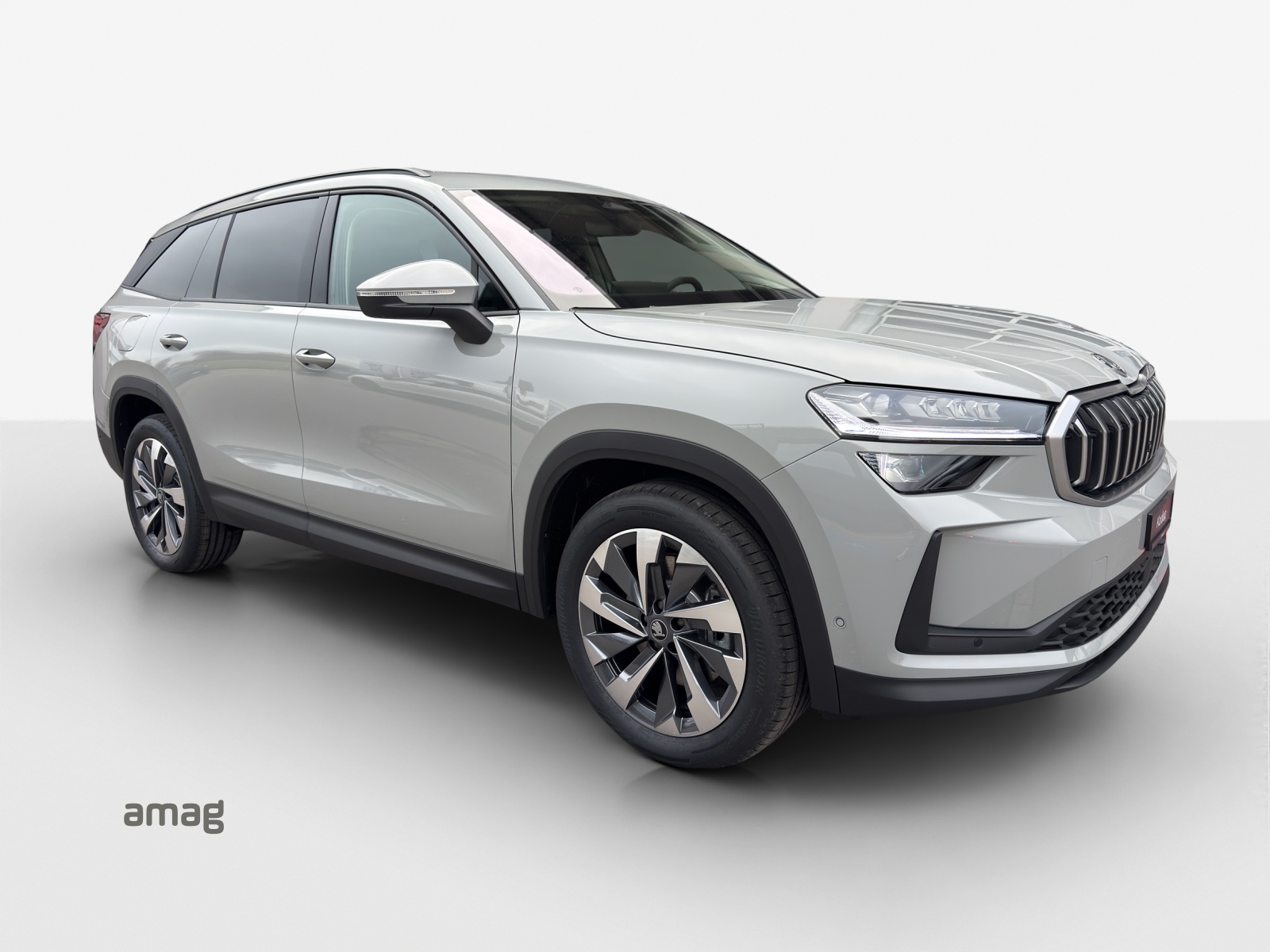 SKODA Kodiaq Dynamic-image-5