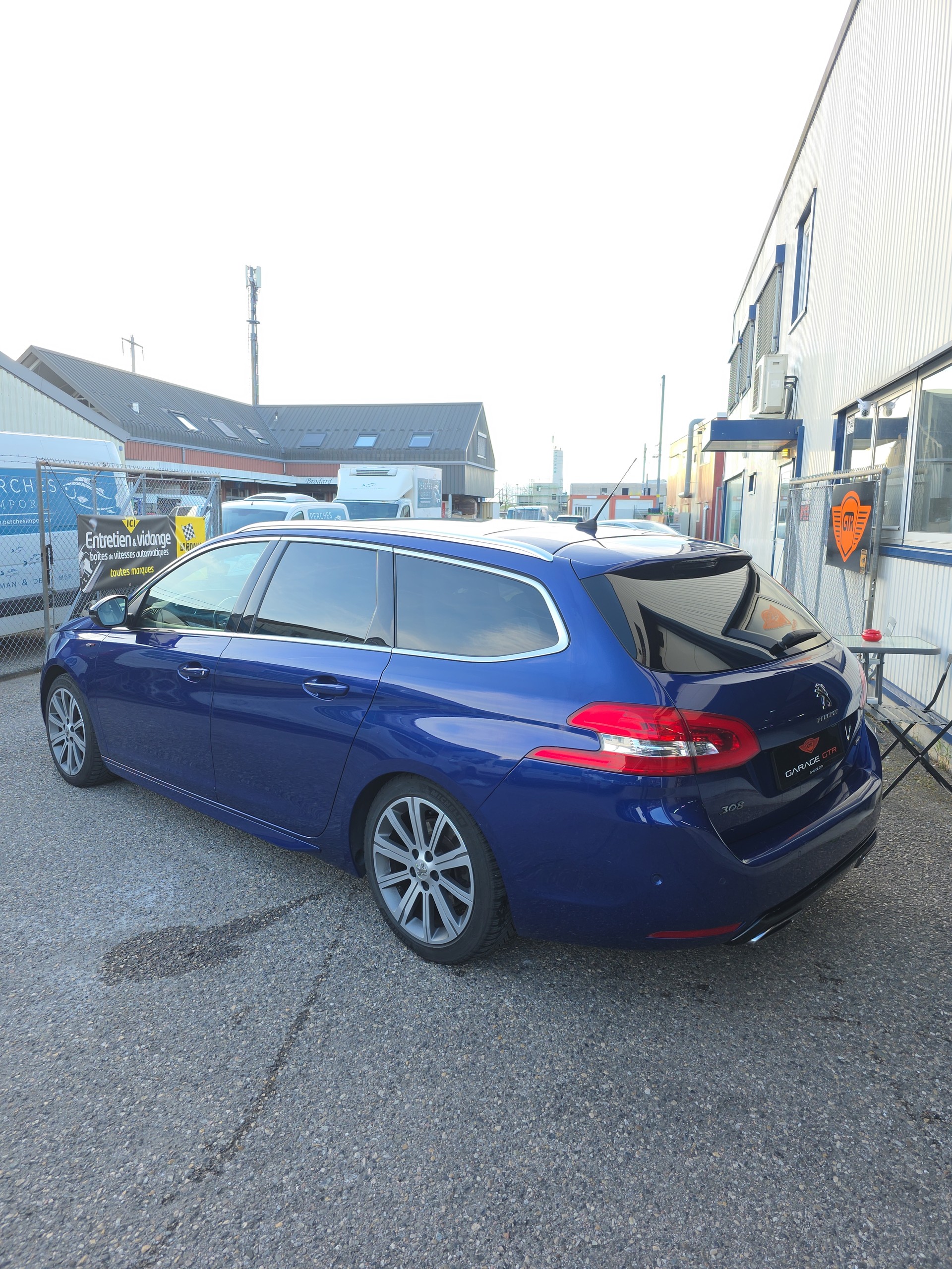 PEUGEOT 308 SW 1.6 eTHP GT-image-3