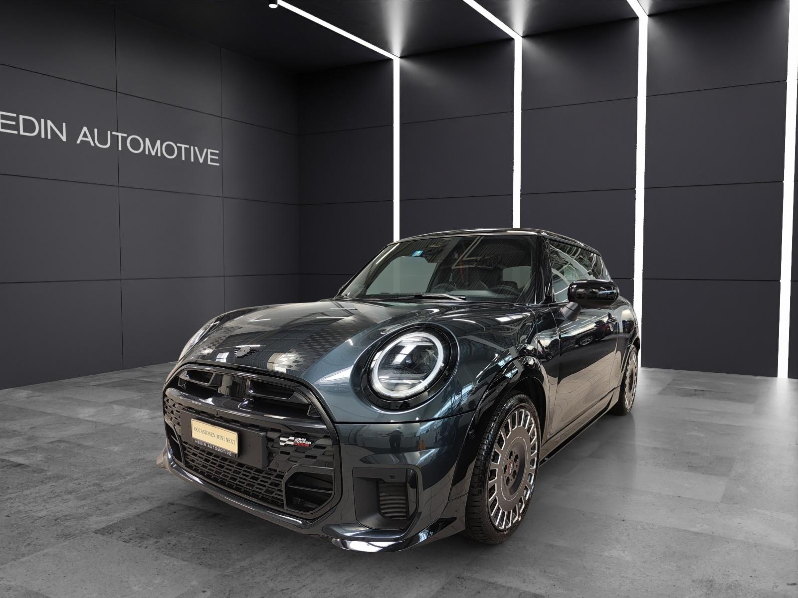MINI F66 2.0i Cooper S John Cooper Works Trim