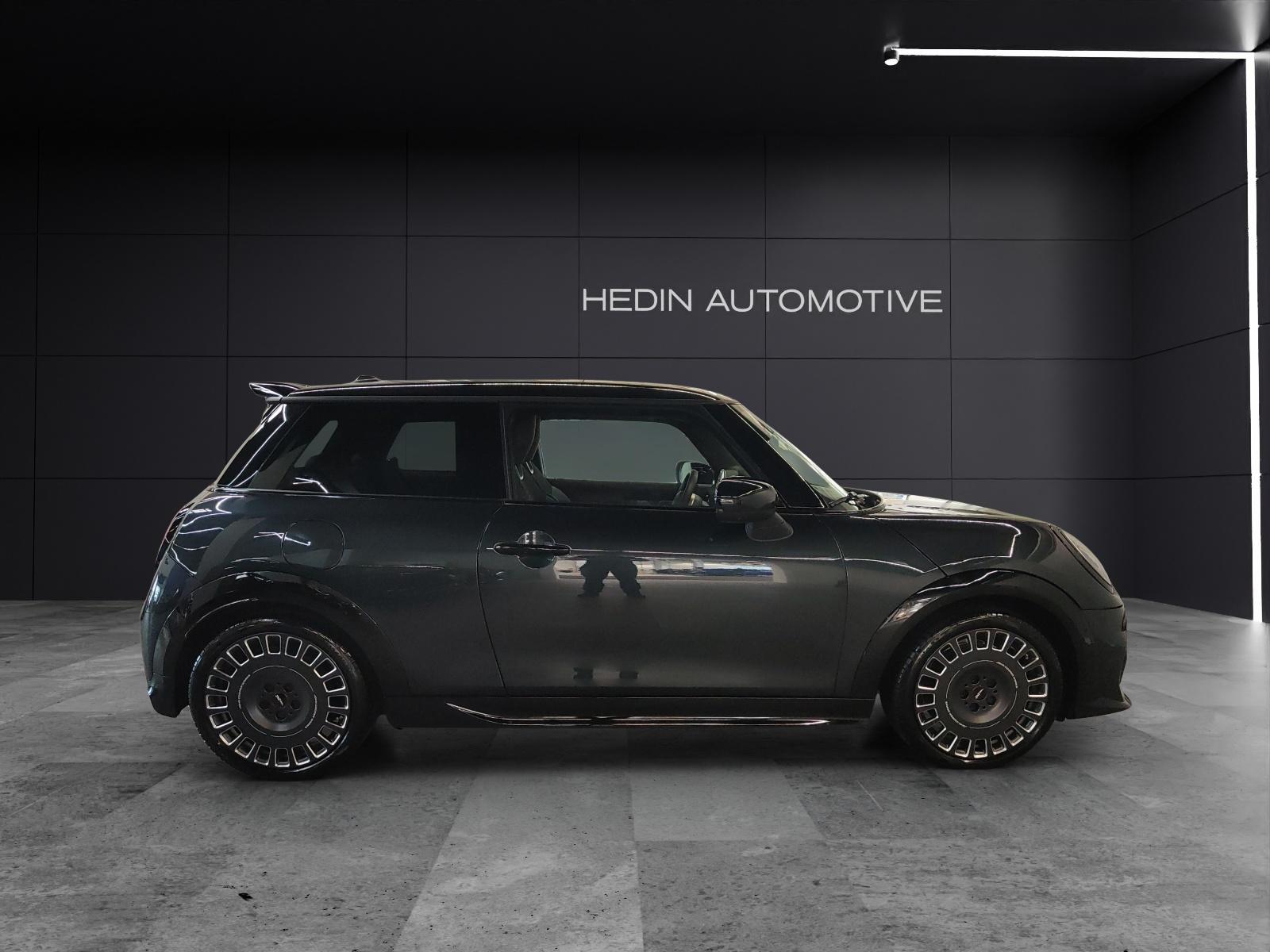 MINI F66 2.0i Cooper S John Cooper Works Trim-image-6