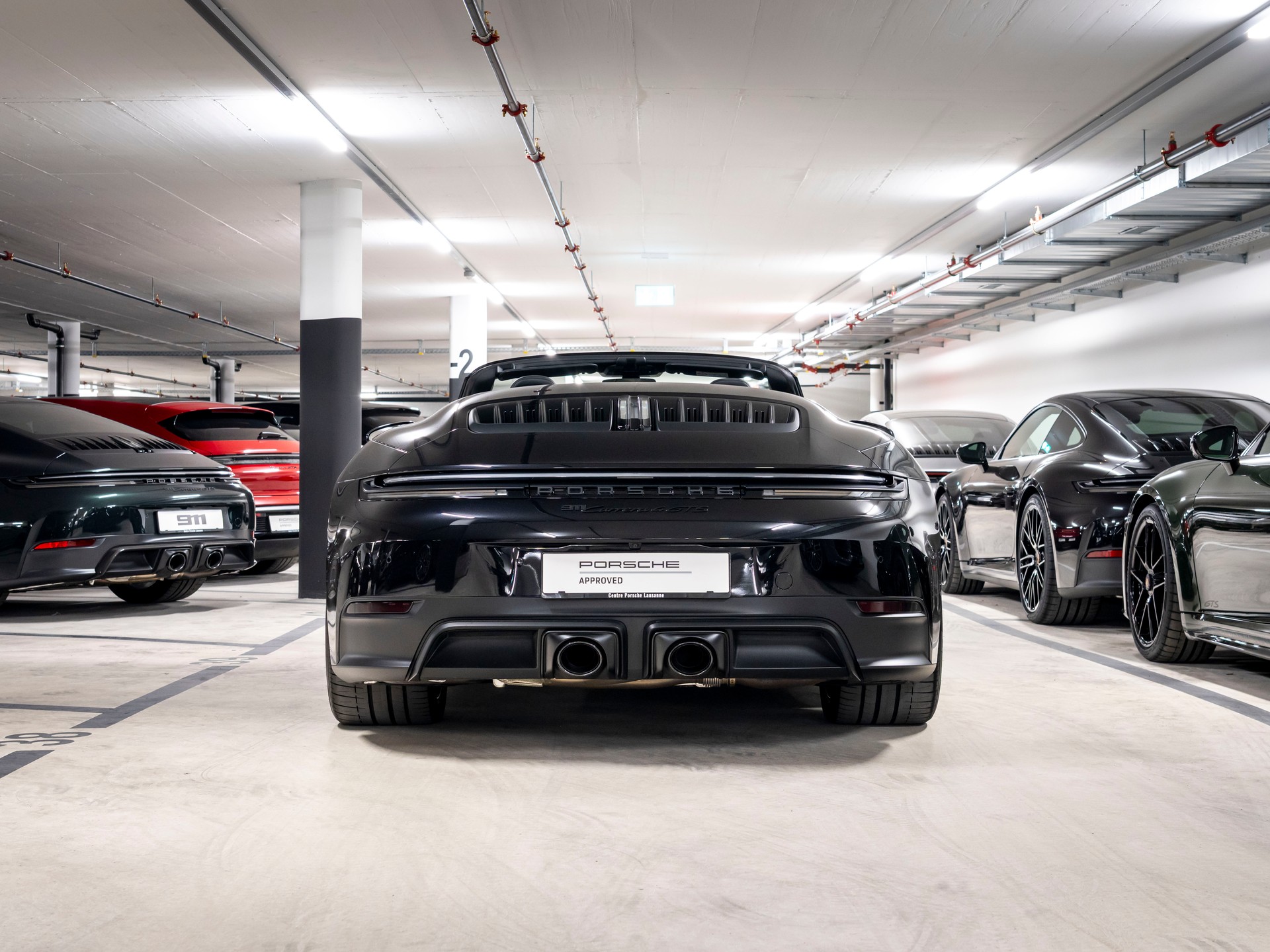 PORSCHE 911 Carrera 4 Cabriolet GTS PDK-image-28