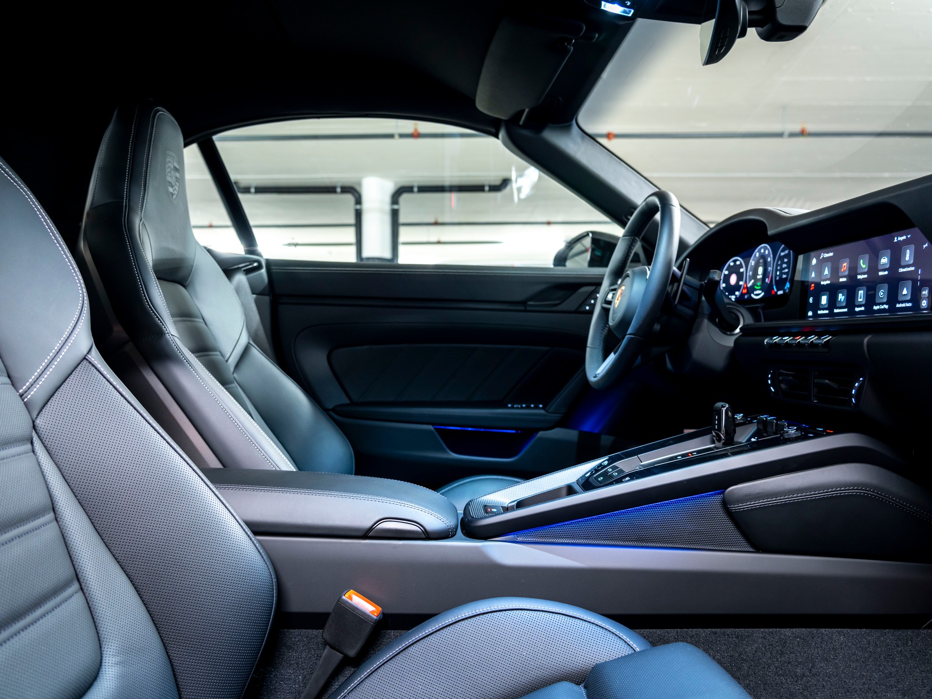 PORSCHE 911 Carrera 4 Cabriolet GTS PDK-image-21