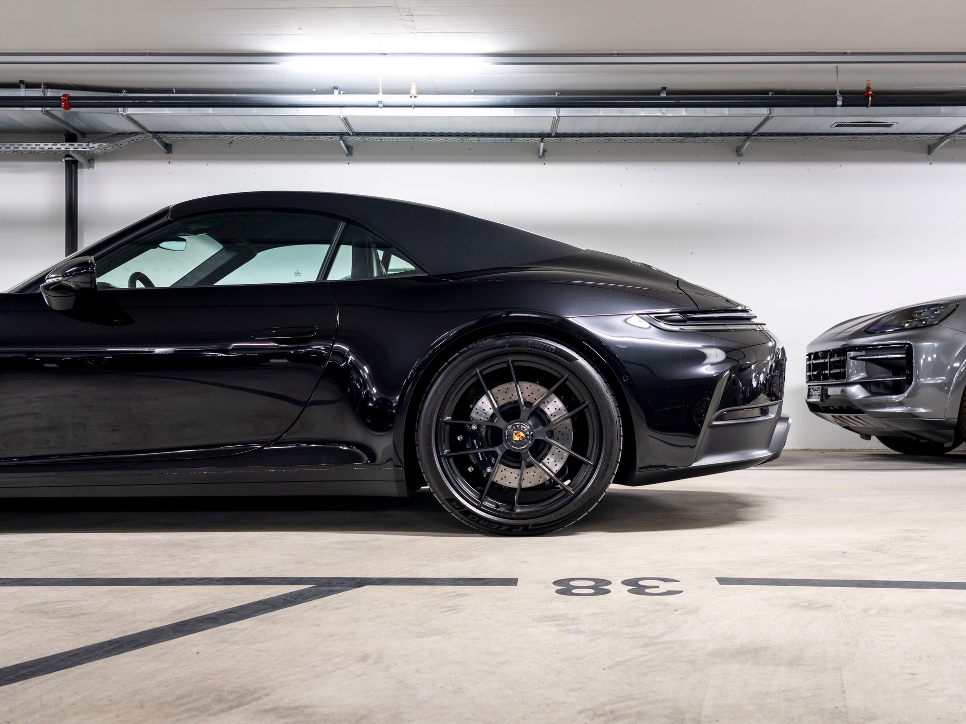 PORSCHE 911 Carrera 4 Cabriolet GTS PDK-image-7
