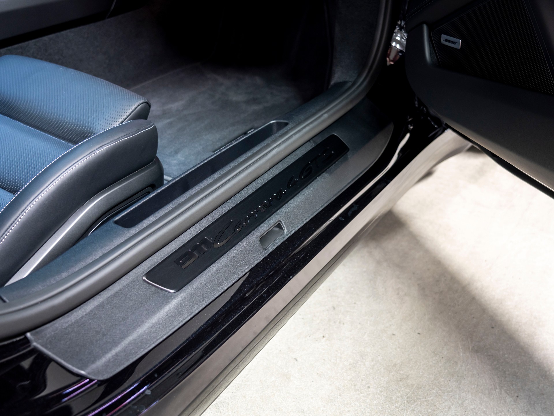 PORSCHE 911 Carrera 4 Cabriolet GTS PDK-image-23