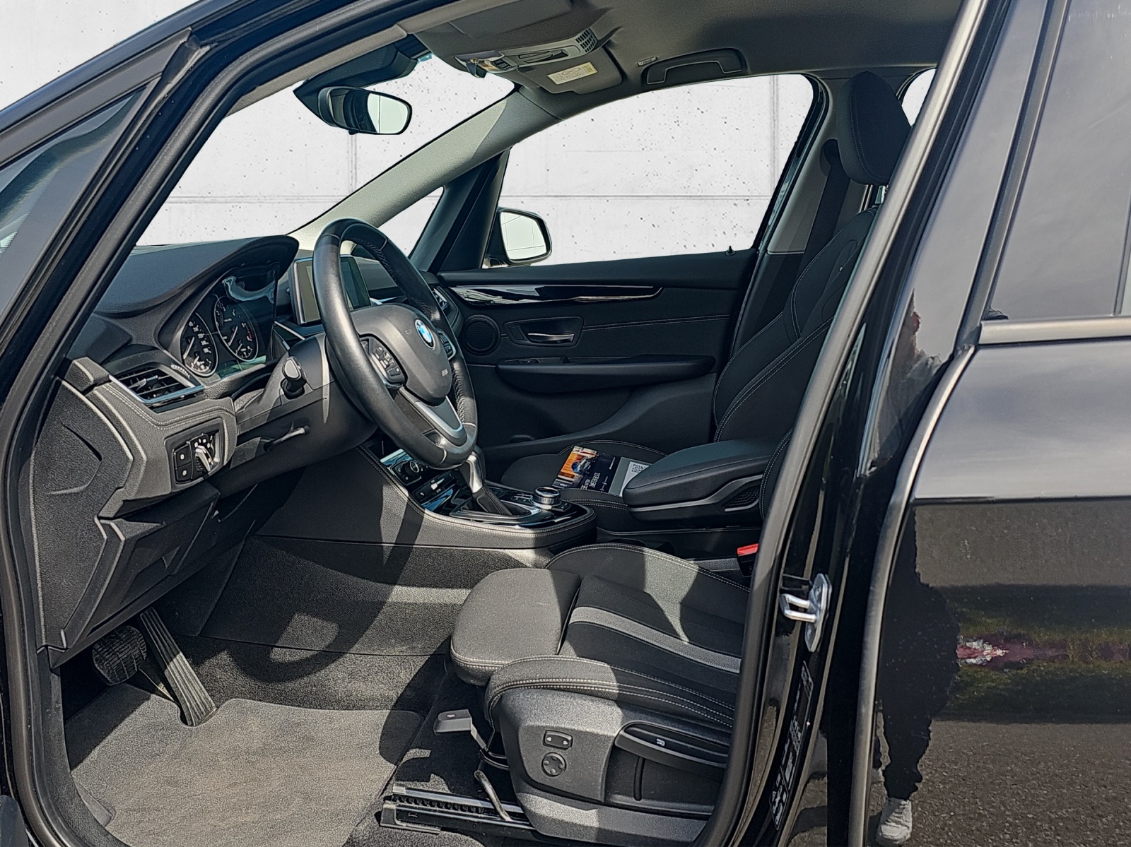 BMW 218d xDrive ActiveTMSport-image-9
