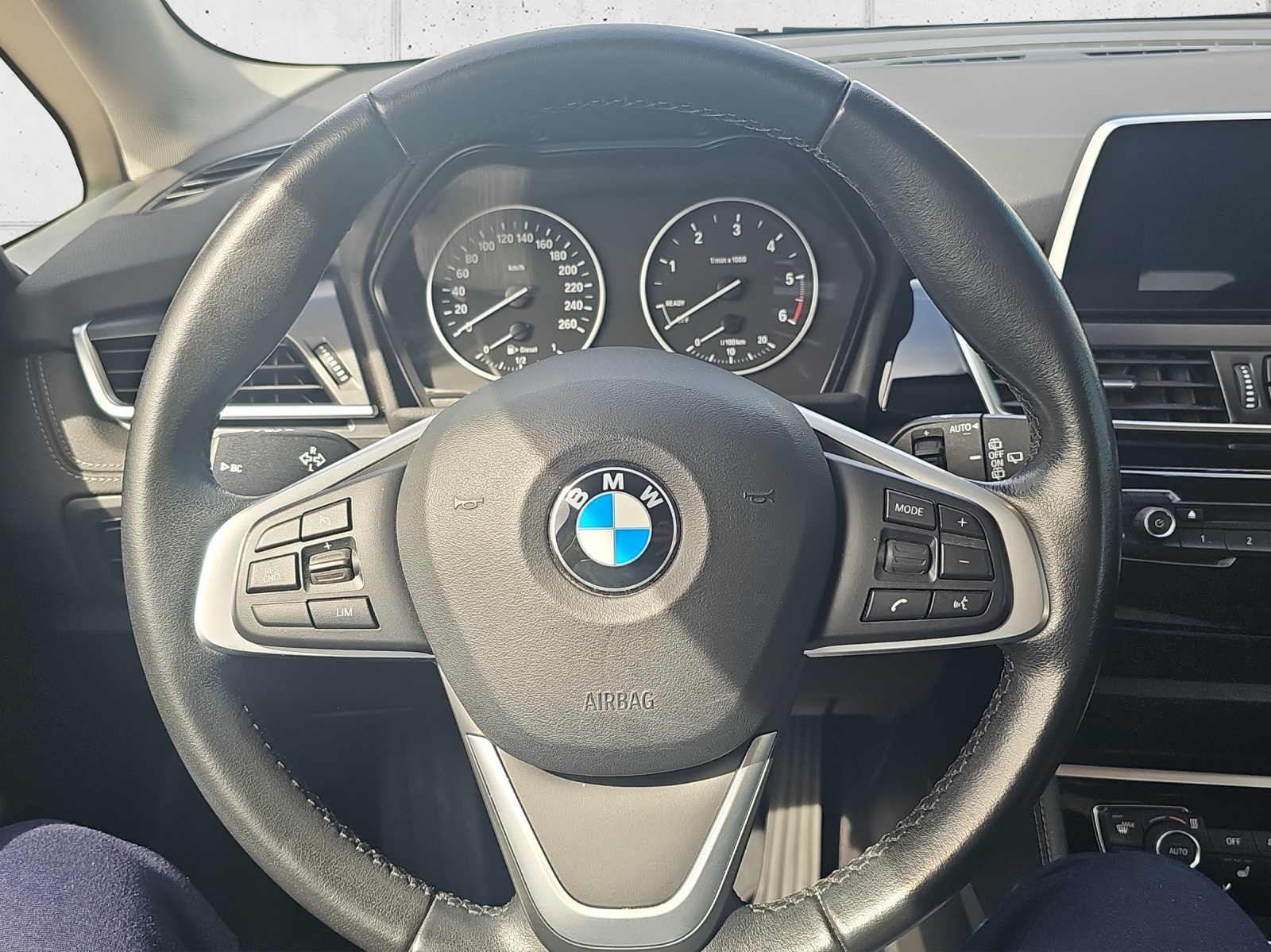 BMW 218d xDrive ActiveTMSport-image-10