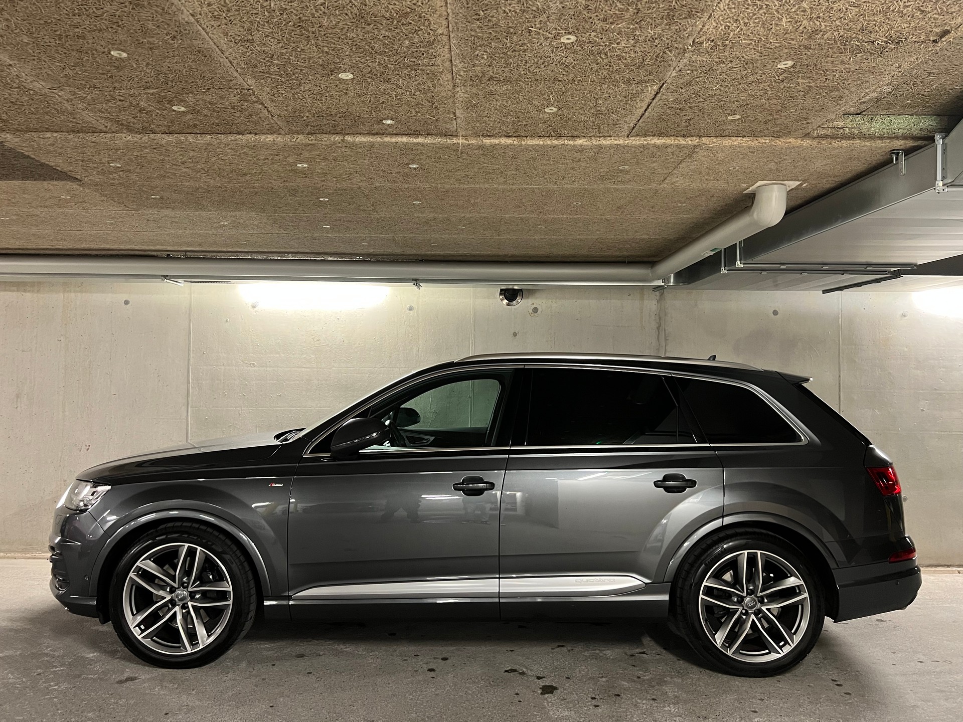 AUDI 3.0 V6 TDI 272 quattro T-Tronic-image-2
