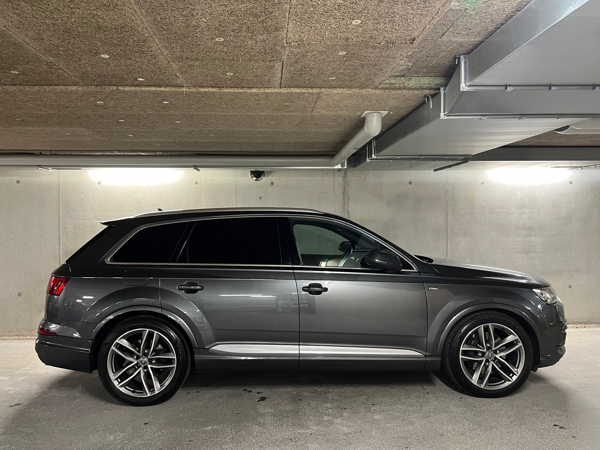AUDI 3.0 V6 TDI 272 quattro T-Tronic-image-4