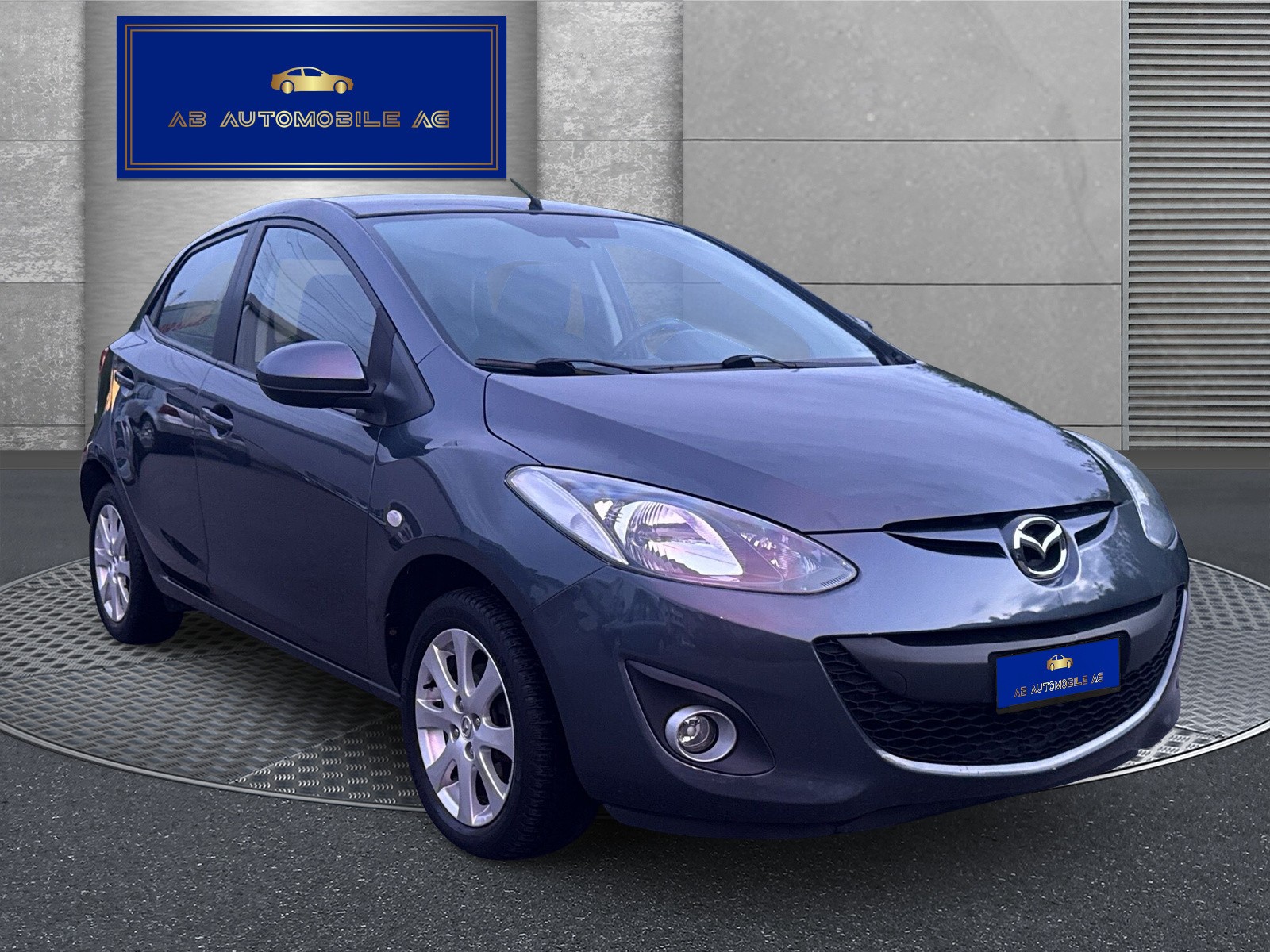 MAZDA 2 1.5i 16V Exclusive Automatic-image-2