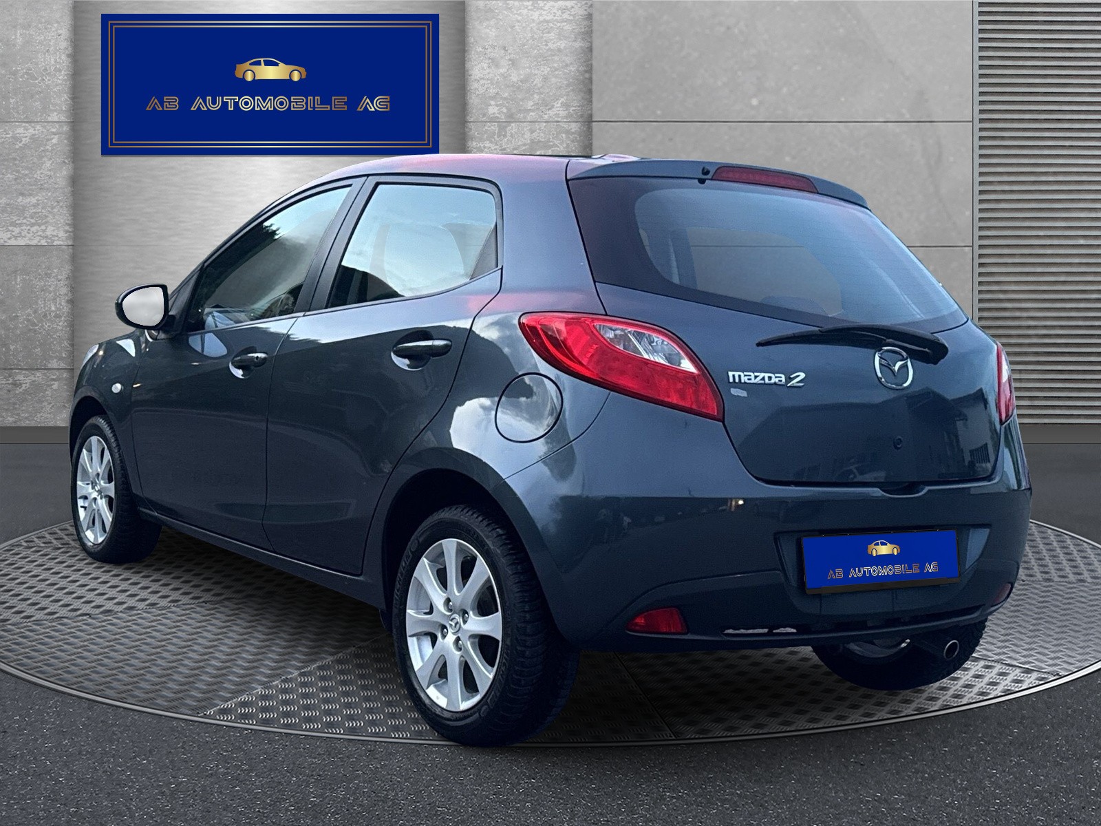 MAZDA 2 1.5i 16V Exclusive Automatic-image-4