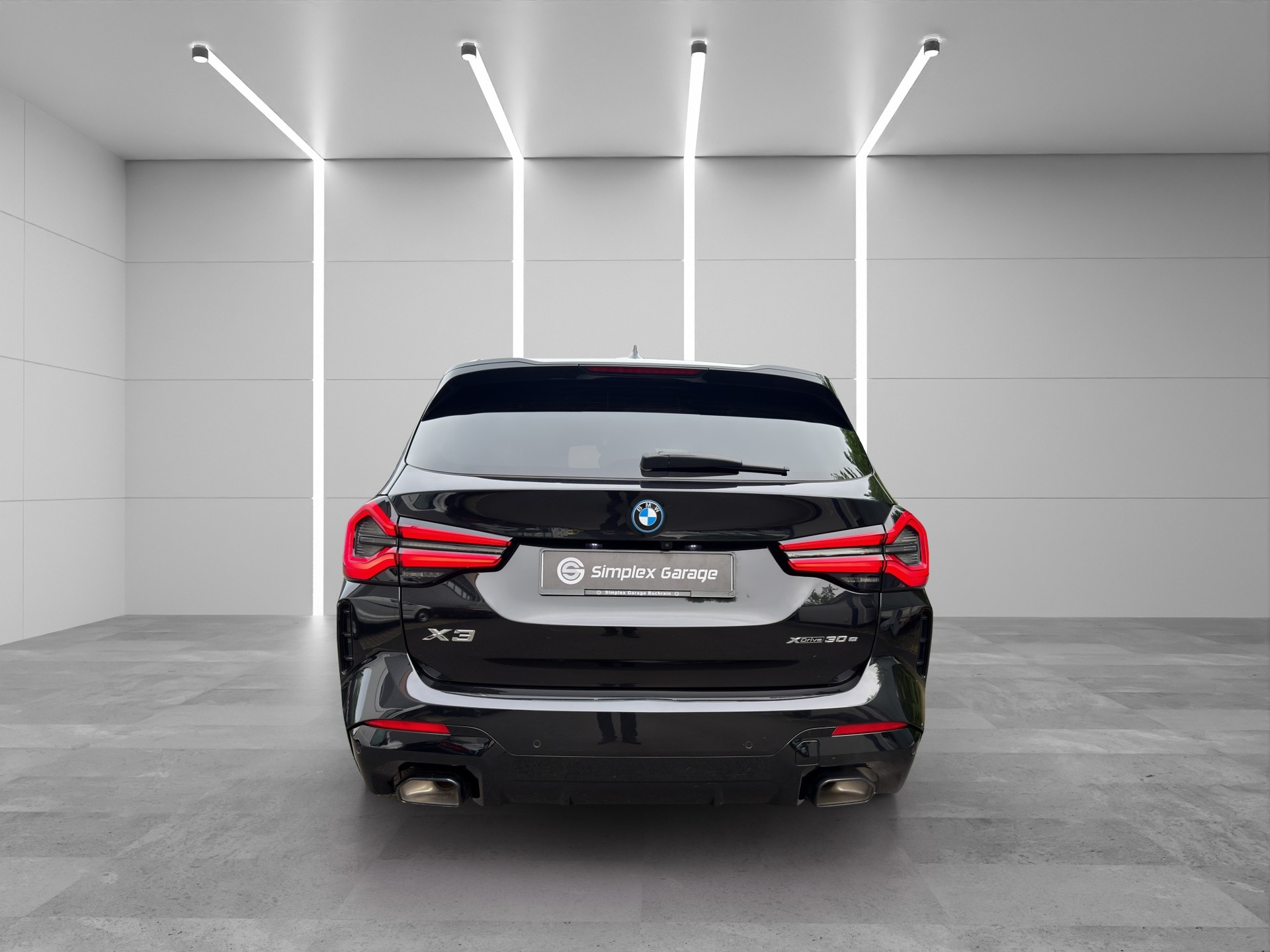 BMW X3 xDrive 30e M Sport-showroom-element-3