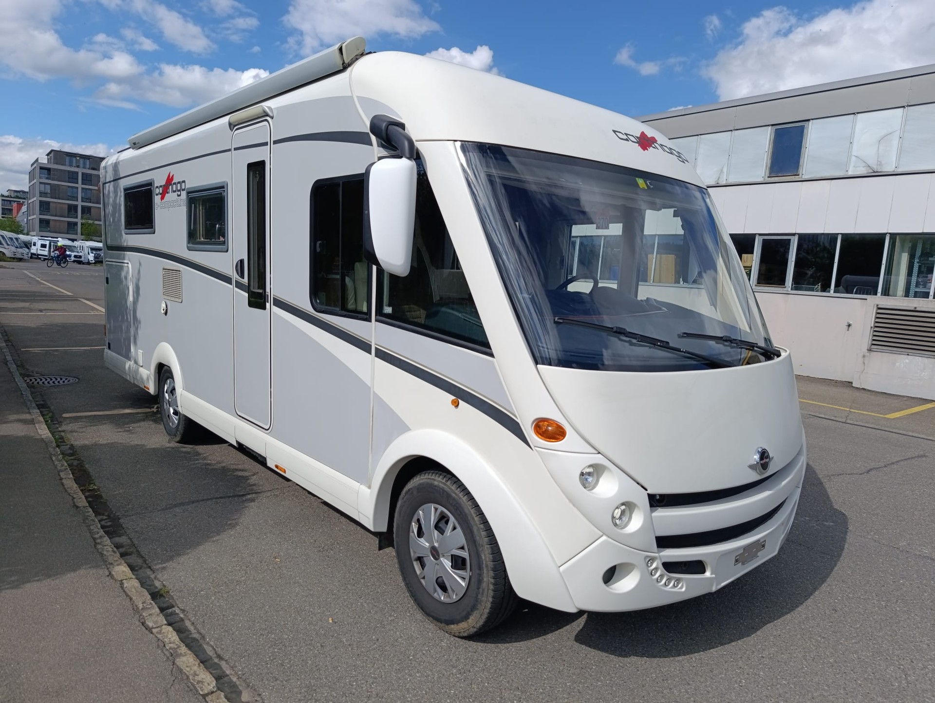 CARTHAGO 145 QB***Wie ein König unterwegs sein – zu einem anständigen Preis***Königsbett*Dachklima*hydr. Hubstützensystem*-image-5