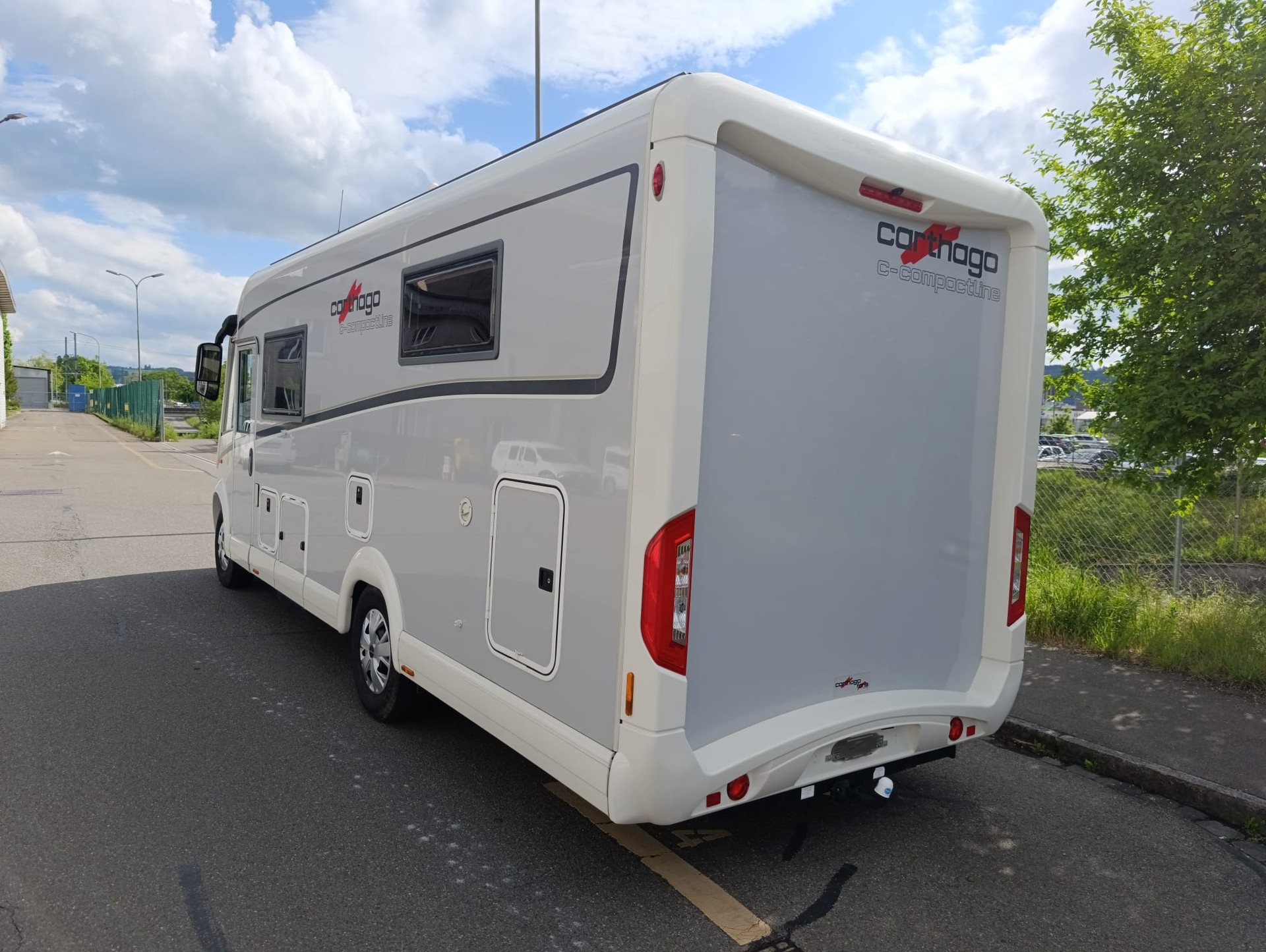 CARTHAGO 145 QB***Wie ein König unterwegs sein – zu einem anständigen Preis***Königsbett*Dachklima*hydr. Hubstützensystem*-image-7
