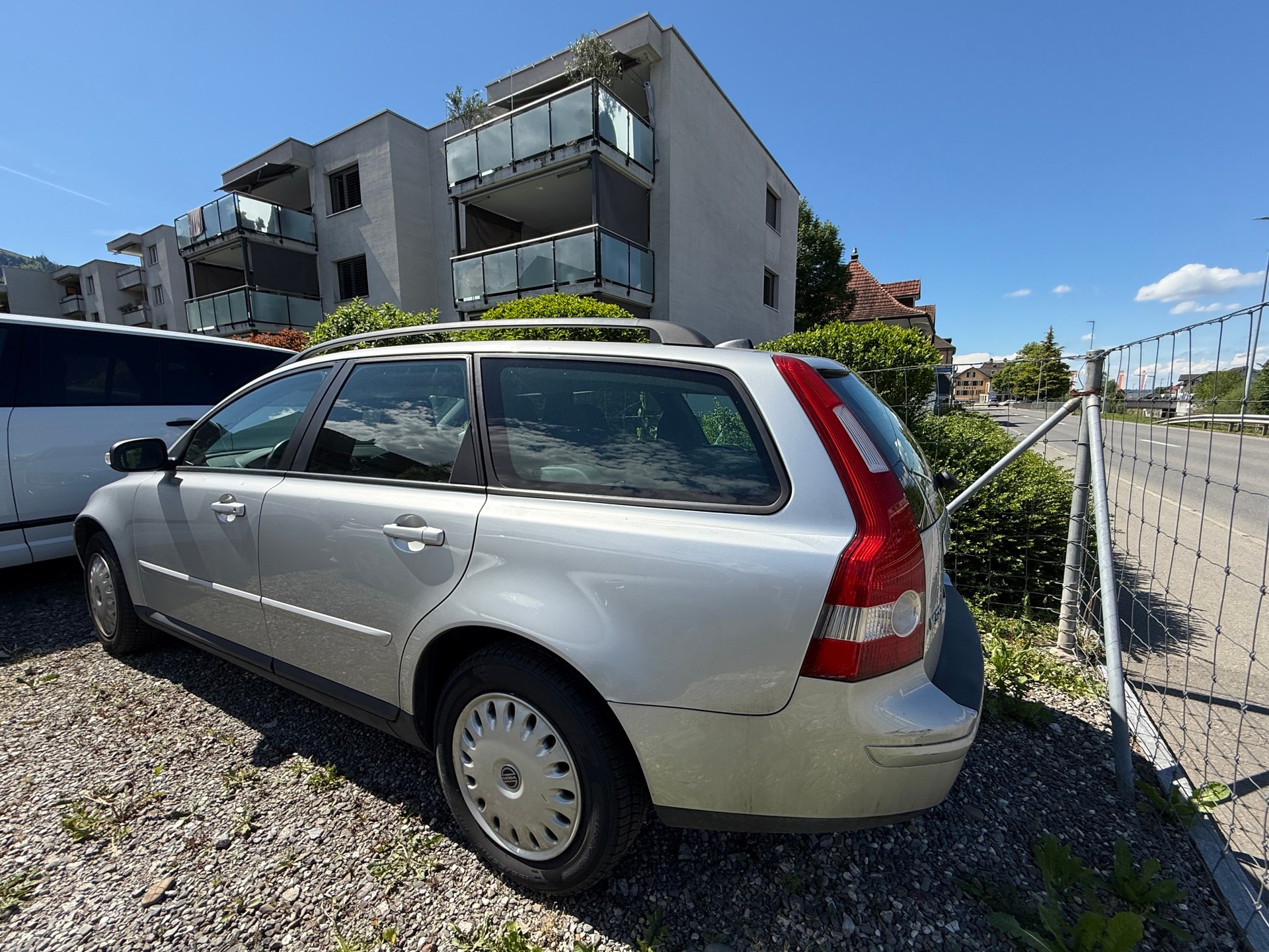 VOLVO V50 1.6-image-1