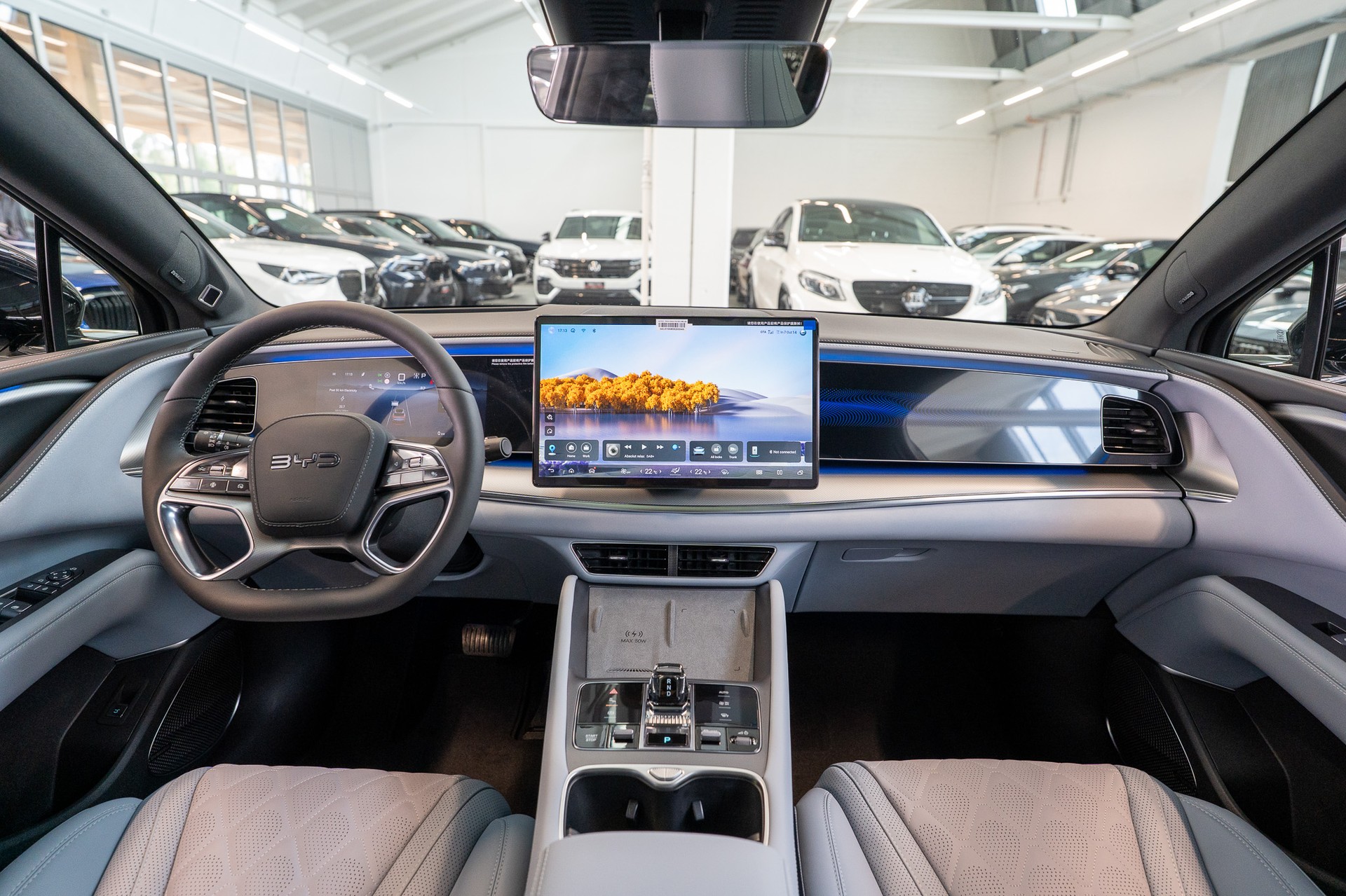 BYD Sealion 7 91,3 kWh Excellence AWD / Panoramadach / Head-Up Display / 360° Kamera-image-14