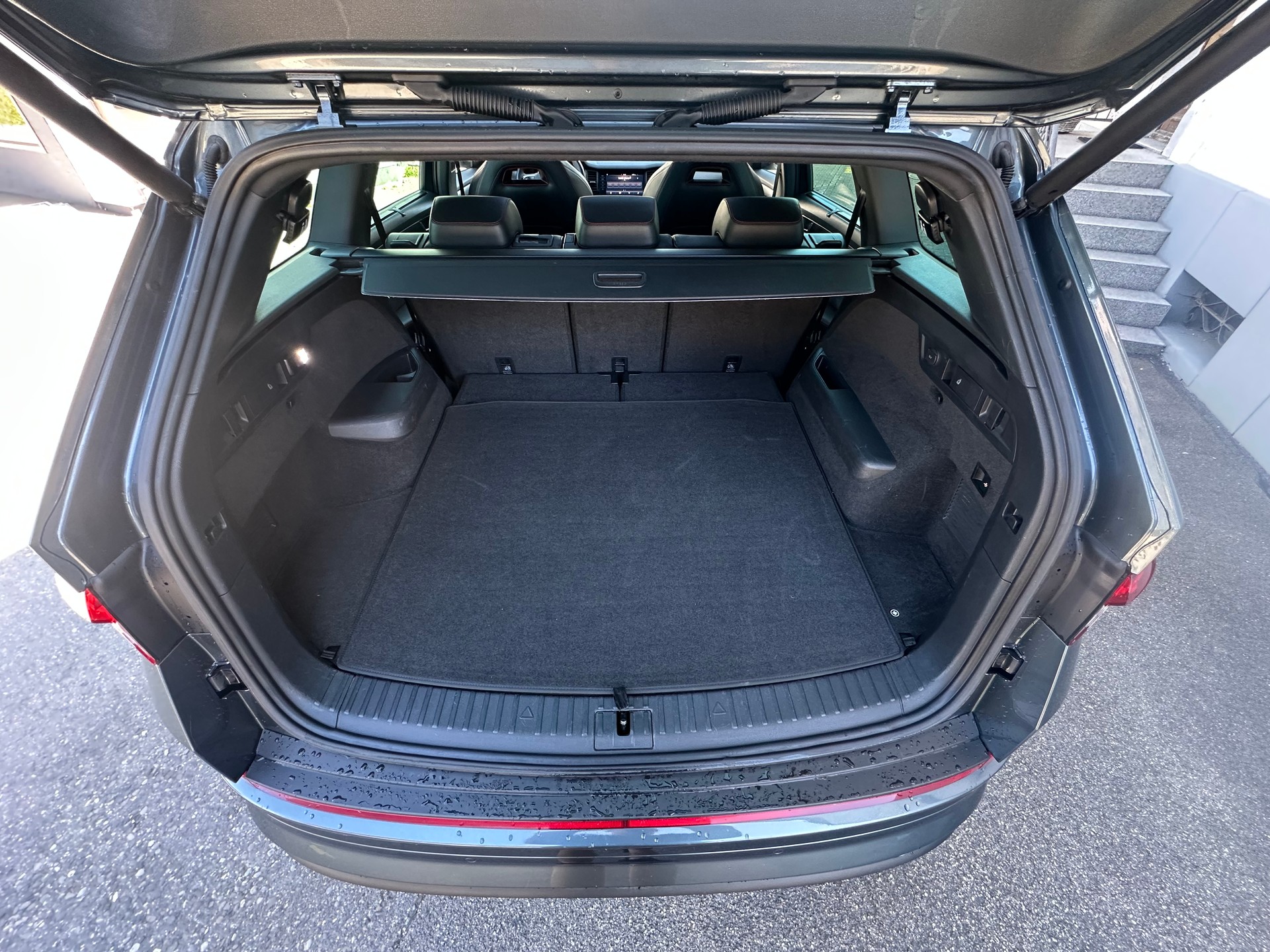 SKODA Kodiaq 2.0 Bi-TDI SCR RS 4x4 DSG-image-12