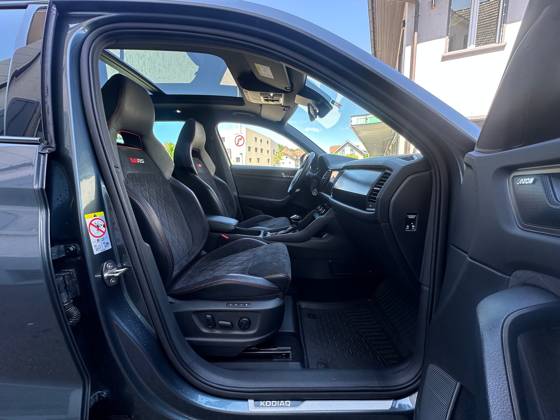 SKODA Kodiaq 2.0 Bi-TDI SCR RS 4x4 DSG-image-6