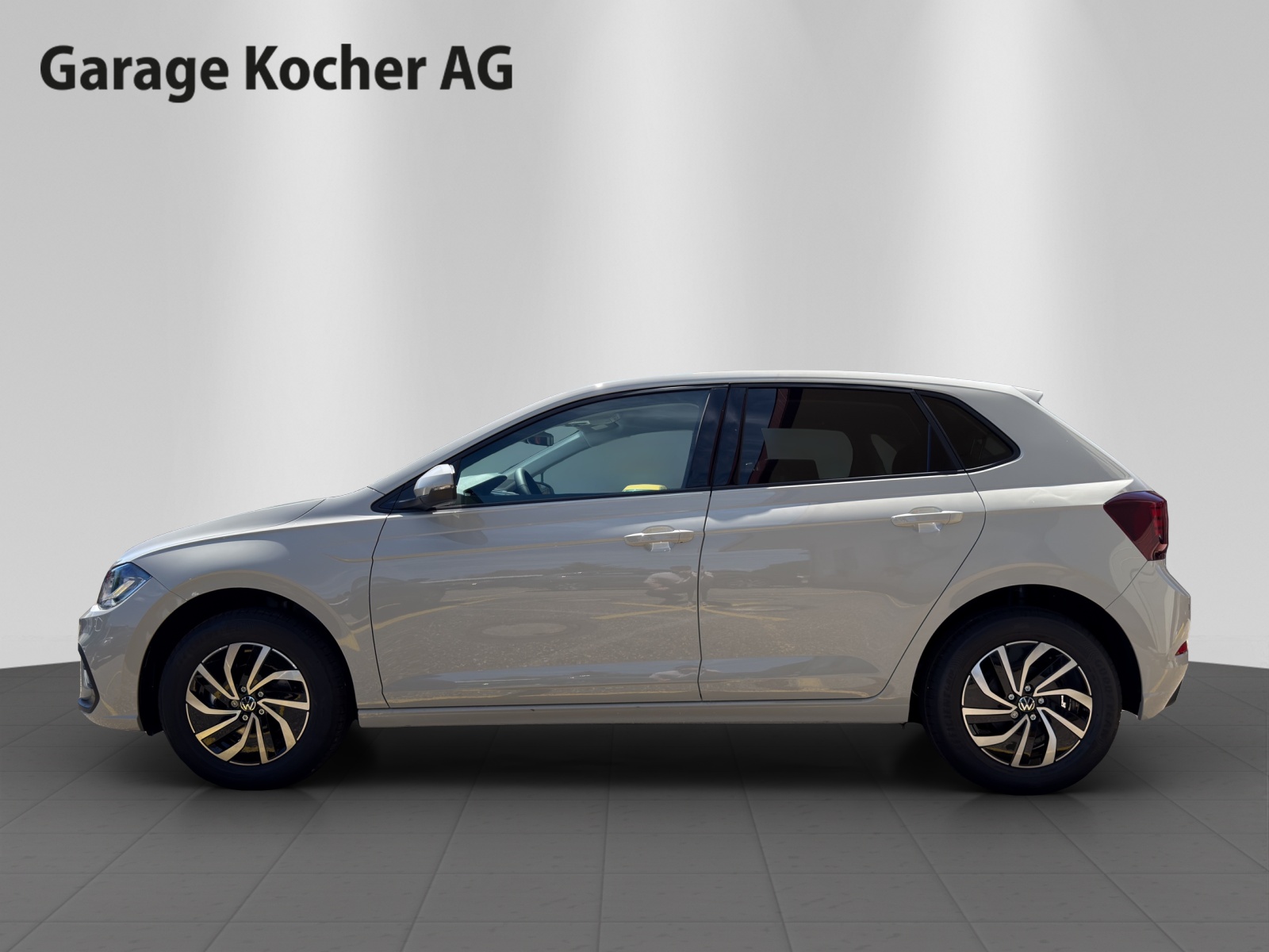VW Polo 1.0 TSI Life DSG-image-2