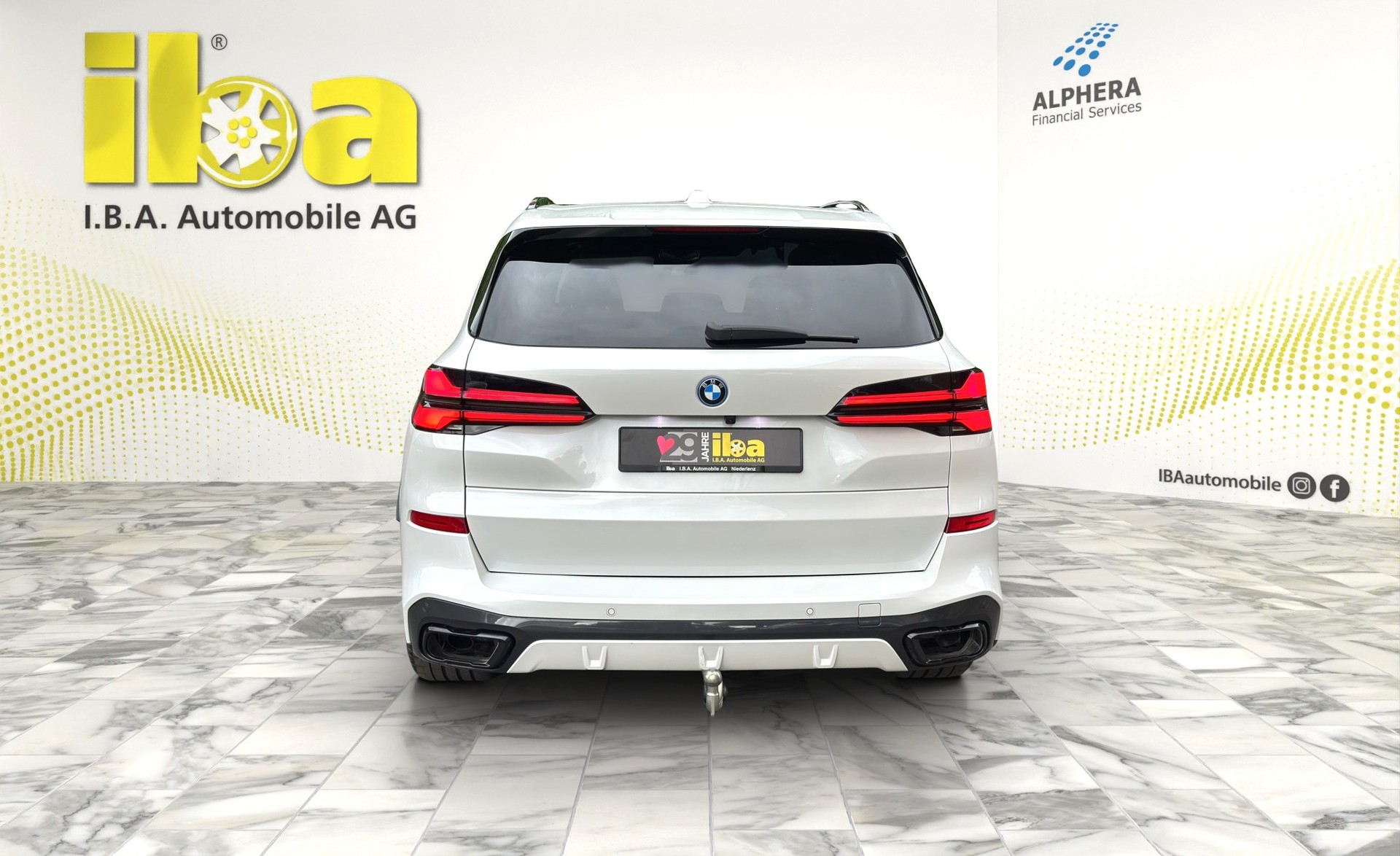 BMW X5 xDrive 50e M Sport Pro (CH) INDIVIDUAL-showroom-element-3