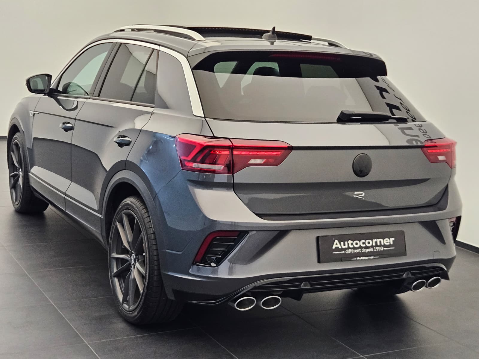 VW T-Roc 2.0 TSI R DSG 4Motion-image-8