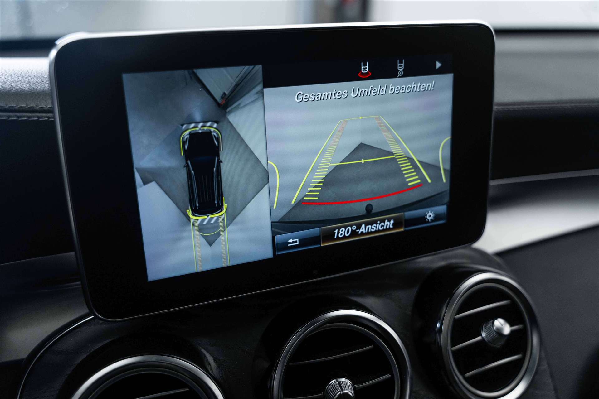 MERCEDES-BENZ GLC 63 S AMG 4Matic+ 9G-Tronic-image-24