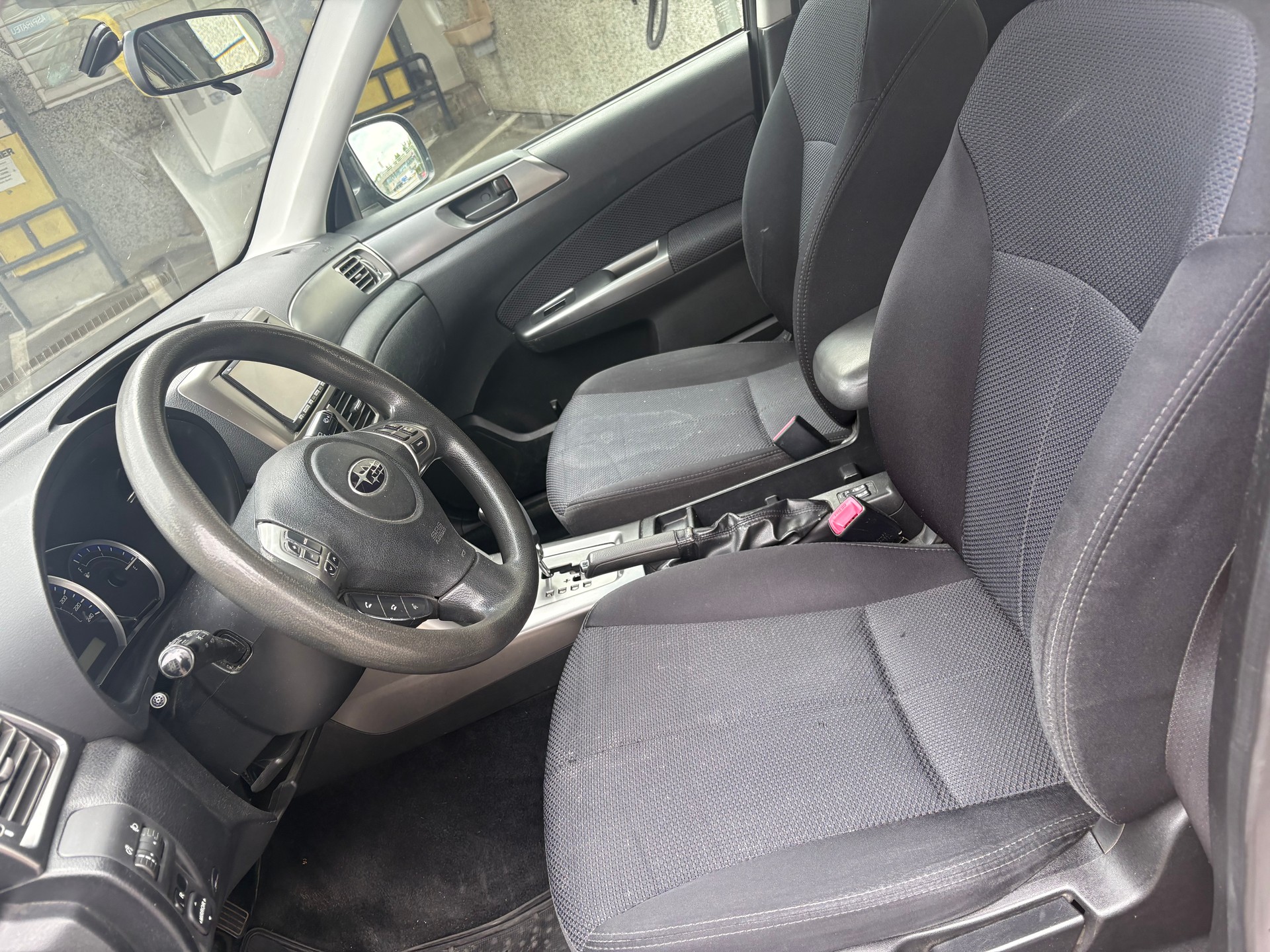 SUBARU Forester 2.0X Advantage Automatic-image-11