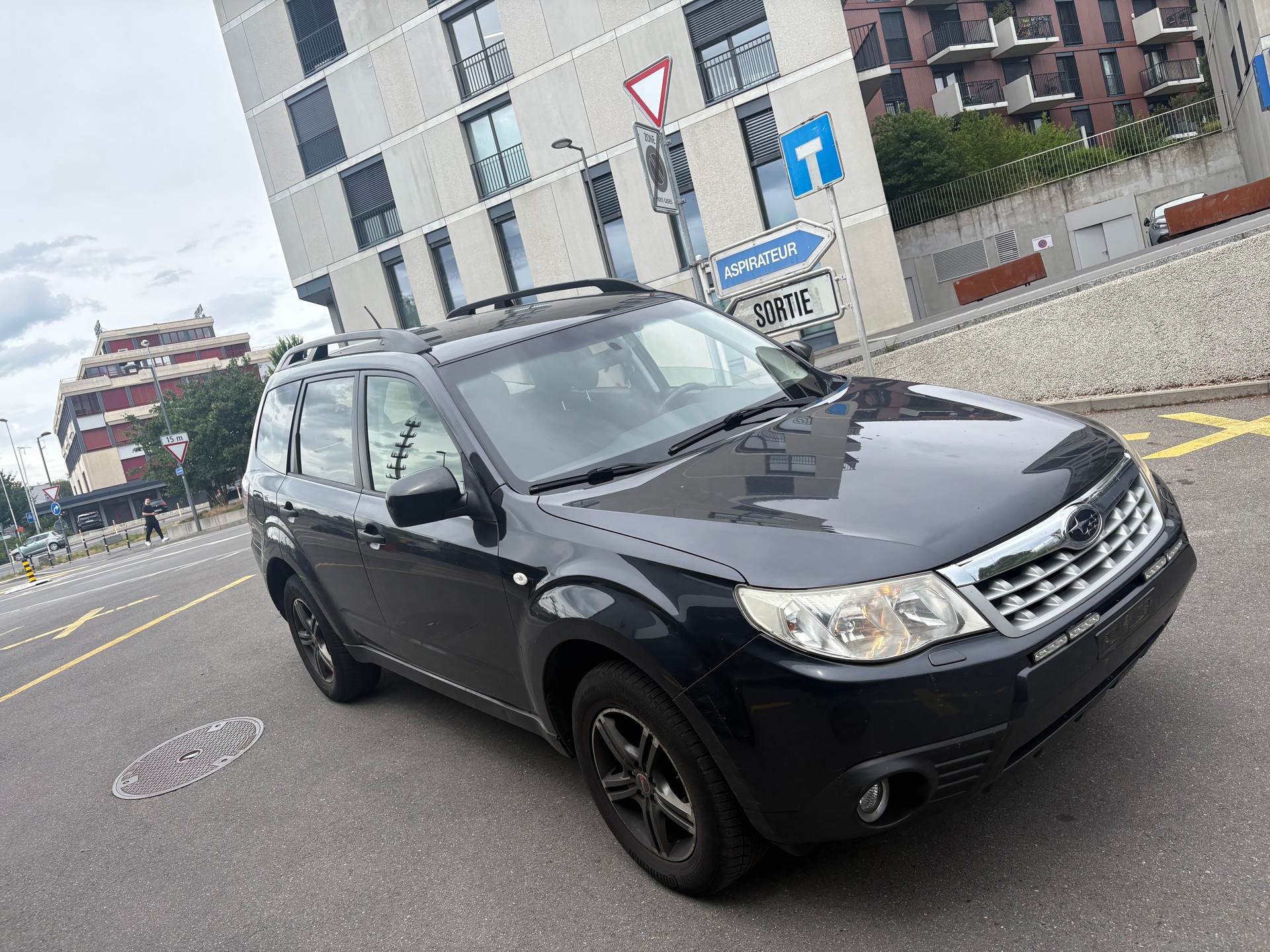 SUBARU Forester 2.0X Advantage Automatic-image-1
