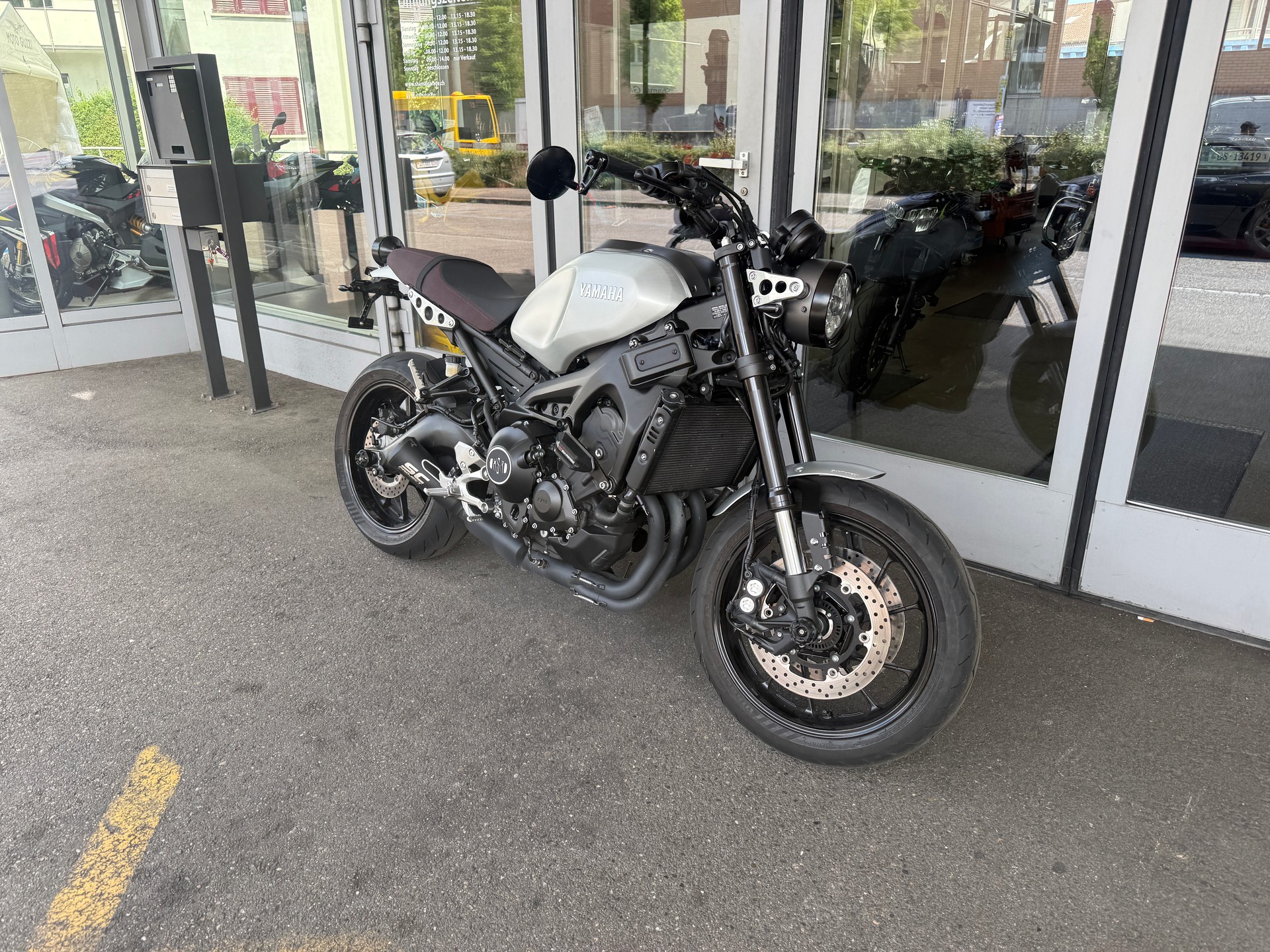 YAMAHA XSR 900
