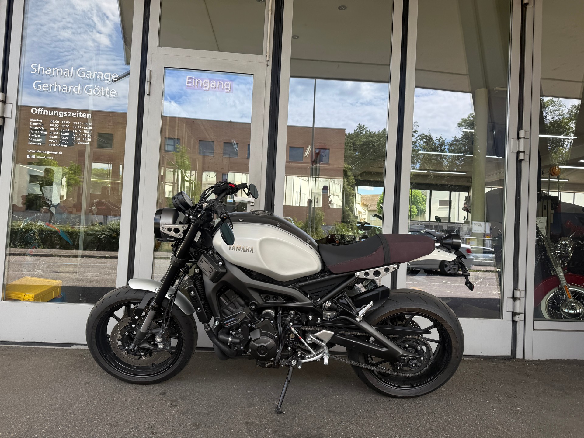 YAMAHA XSR 900-image-7