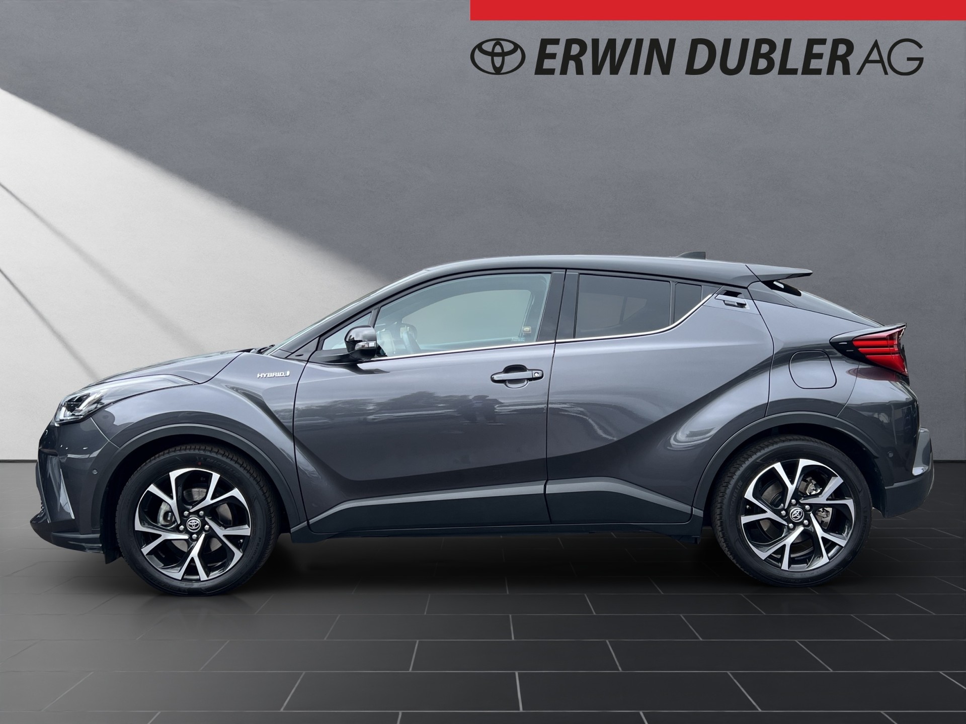 TOYOTA C-HR 2.0 VVTi HSD Trend-image-1